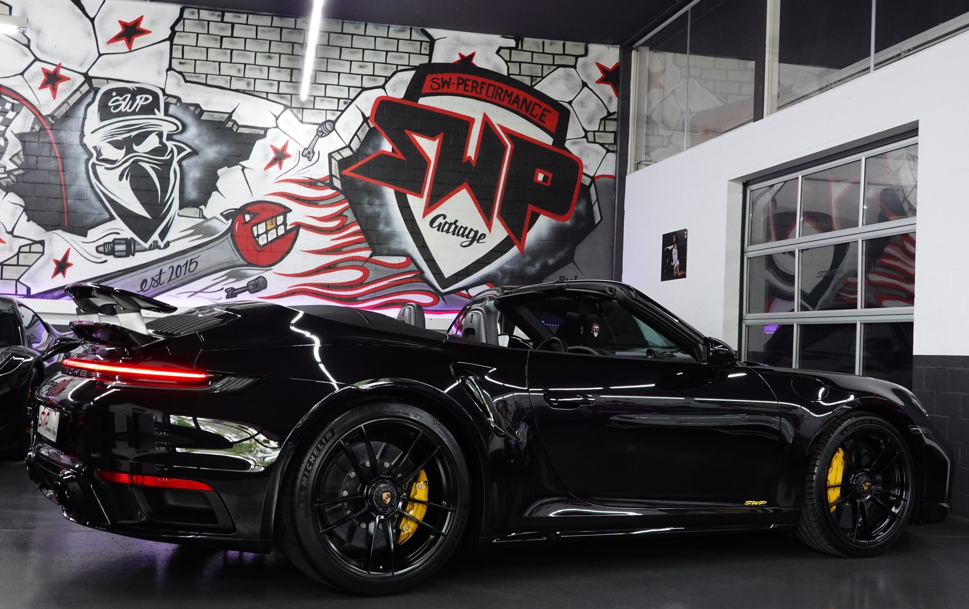 PORSCHE 911 TURBO S CABRIO PDK BLACK CH-FZ LIFTSYSTEM FULL ON TOP-image-22