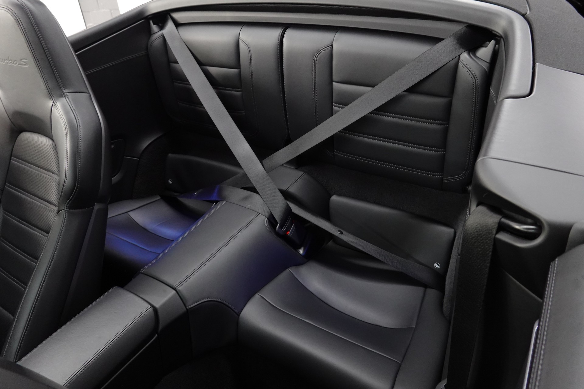 PORSCHE 911 TURBO S CABRIO PDK BLACK CH-FZ LIFTSYSTEM FULL ON TOP-image-43