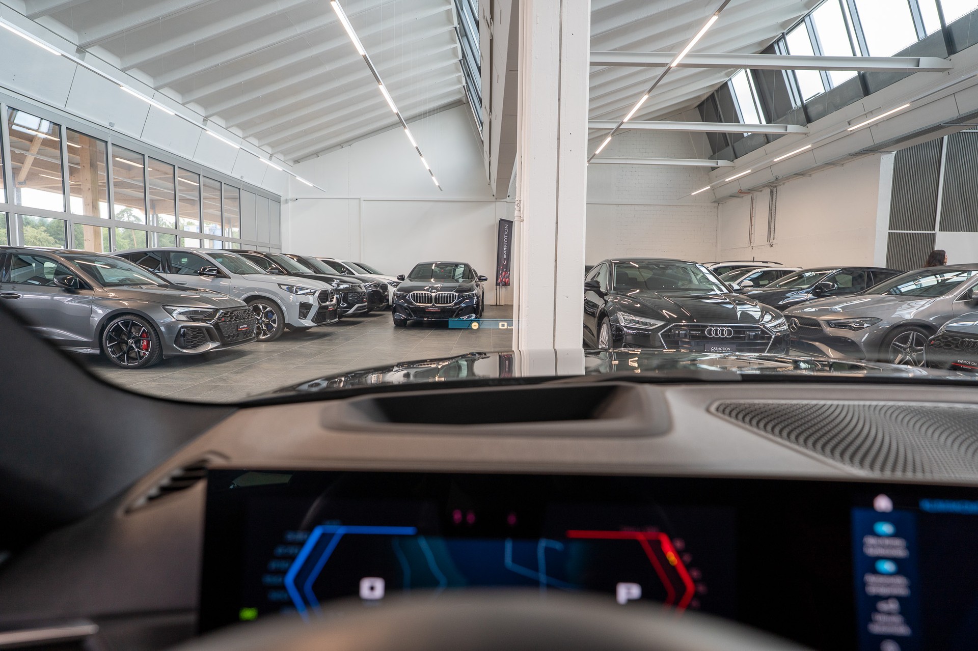 BMW M4 Competition xDrive Coupé / M Carbon Schalensitze / Keramik Bremsanlage / Head-Up Display-image-23