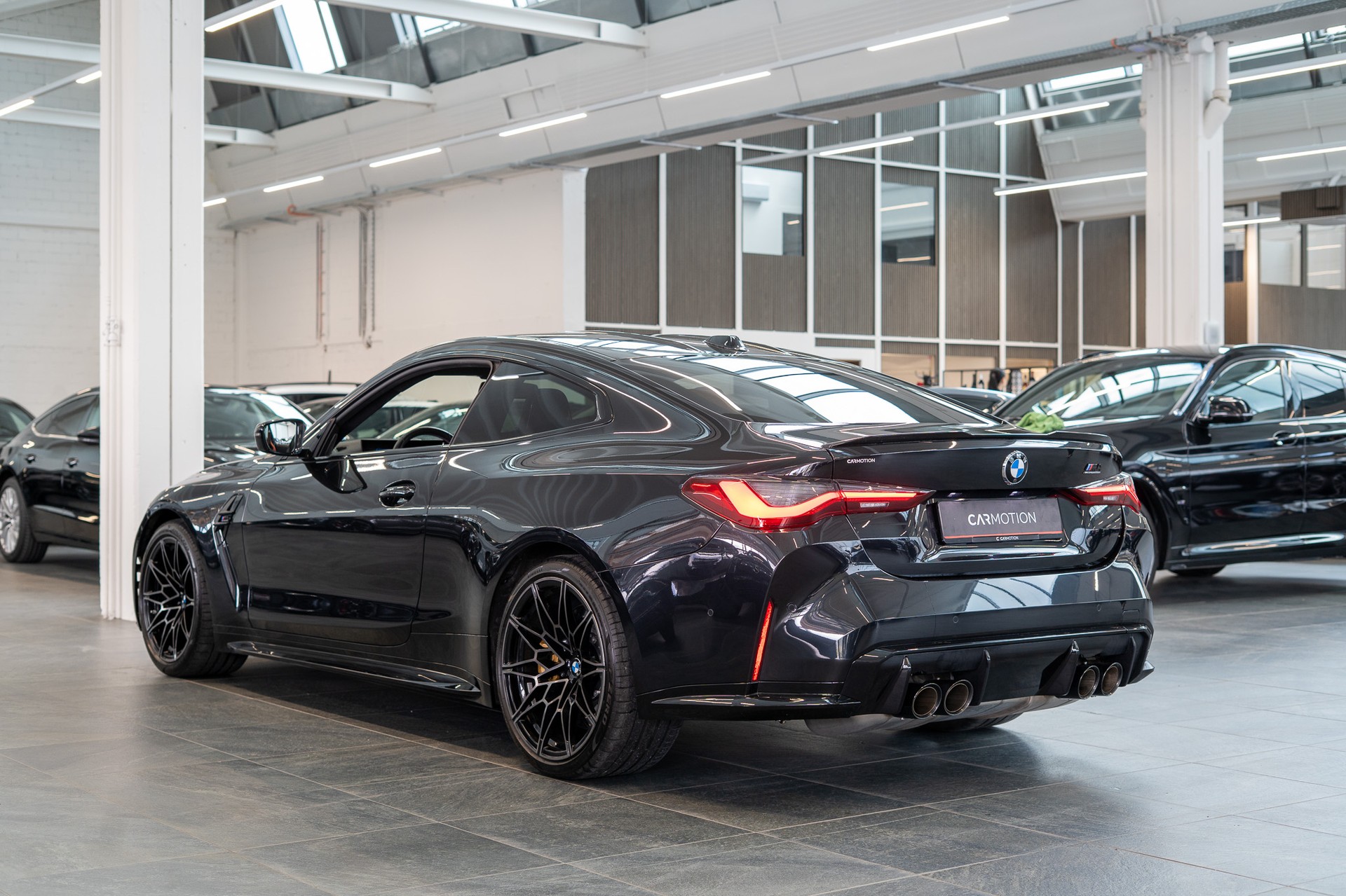 BMW M4 Competition xDrive Coupé / M Carbon Schalensitze / Keramik Bremsanlage / Head-Up Display-image-6