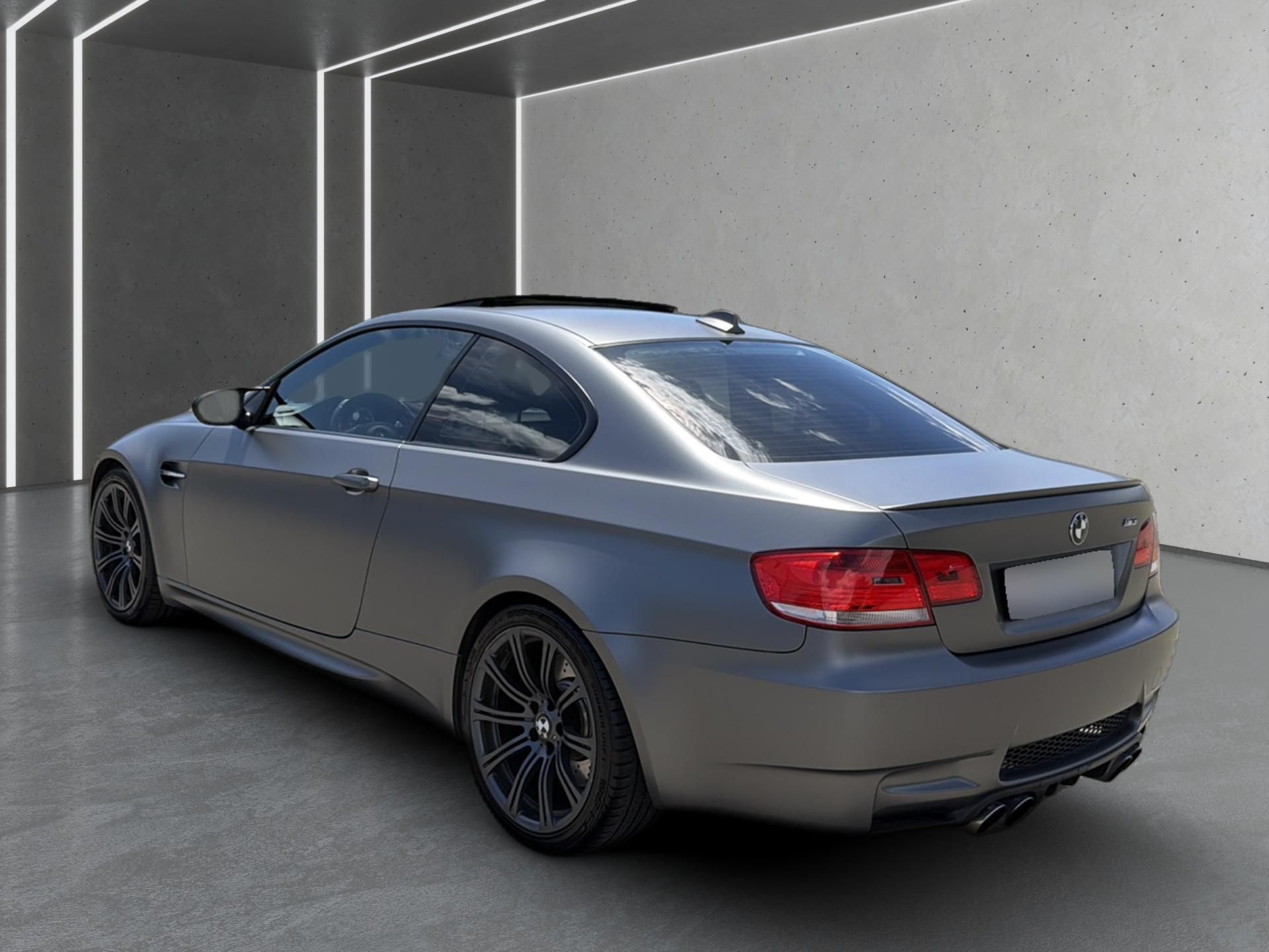 BMW M3 Coupé DSG-showroom-element-3