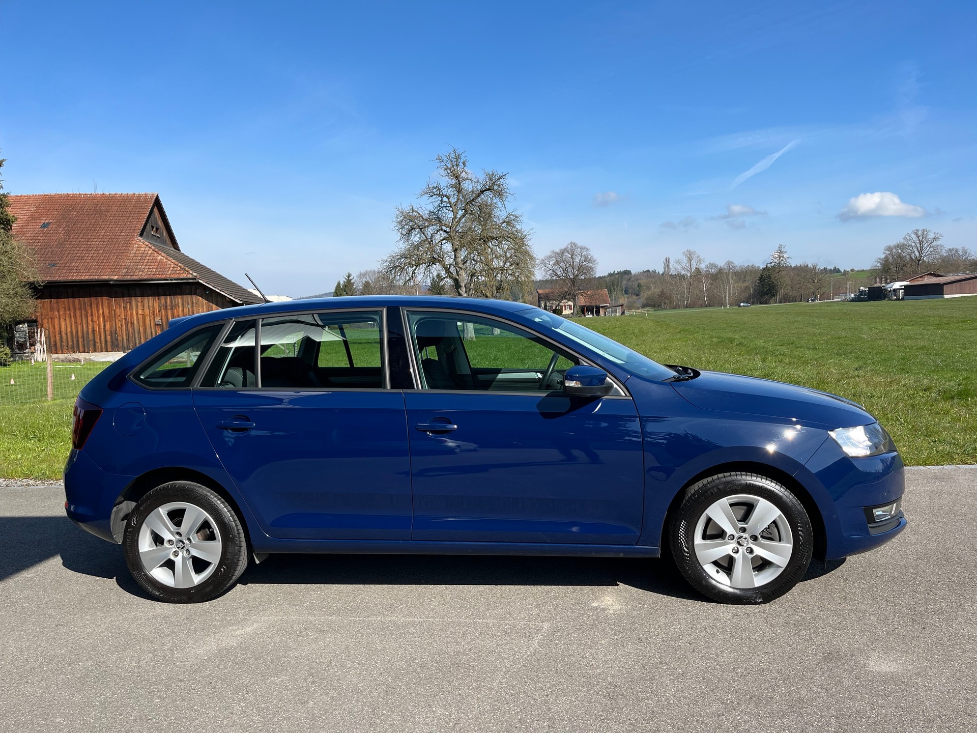 SKODA Rapid Spaceback 1.0 TSI Ambition-showroom-element-1