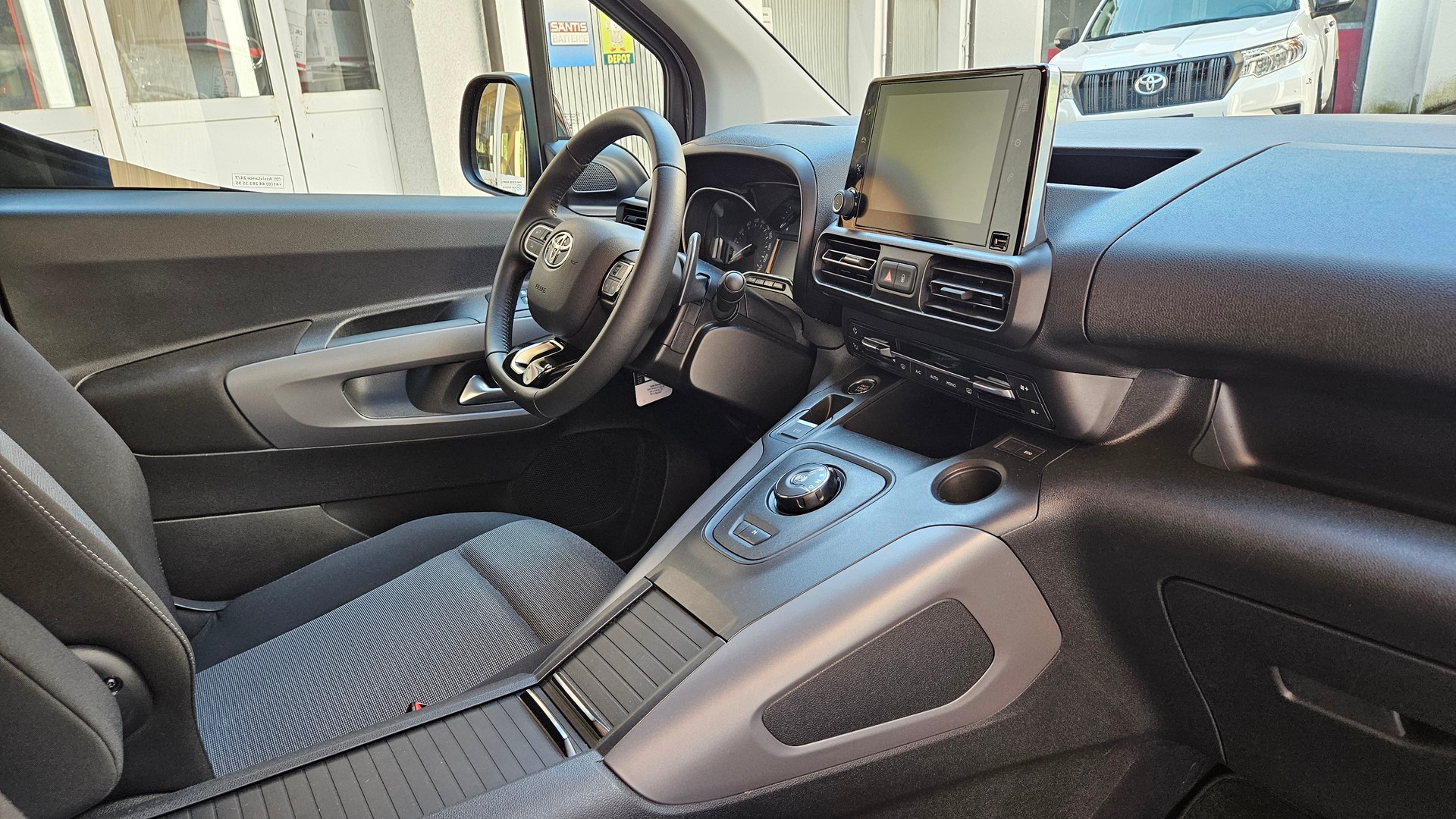 TOYOTA Proace City Verso 1.5 Trend Long Automatik-showroom-element-2