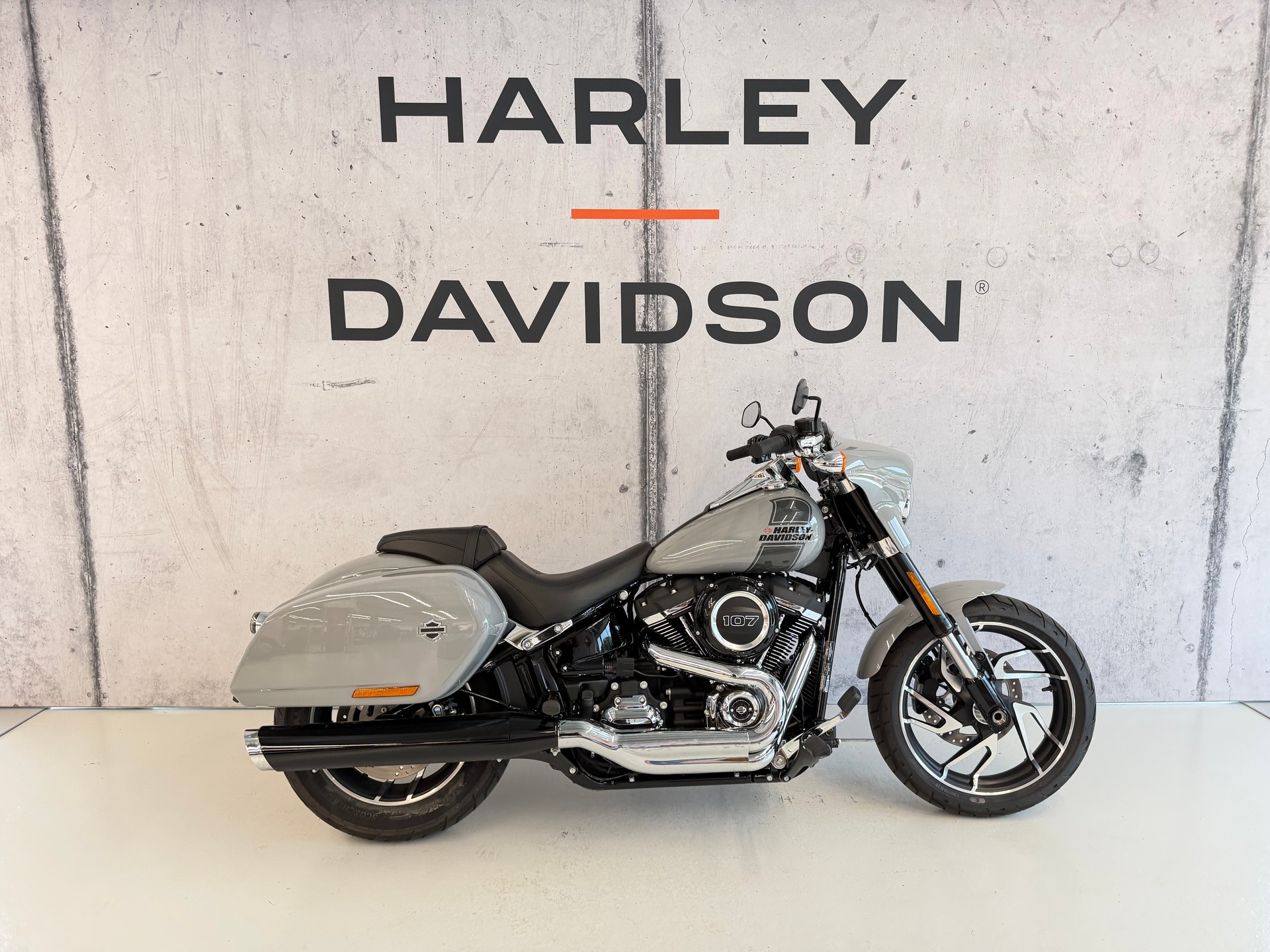 HARLEY-DAVIDSON FLSB Sport Glide 107-image-0