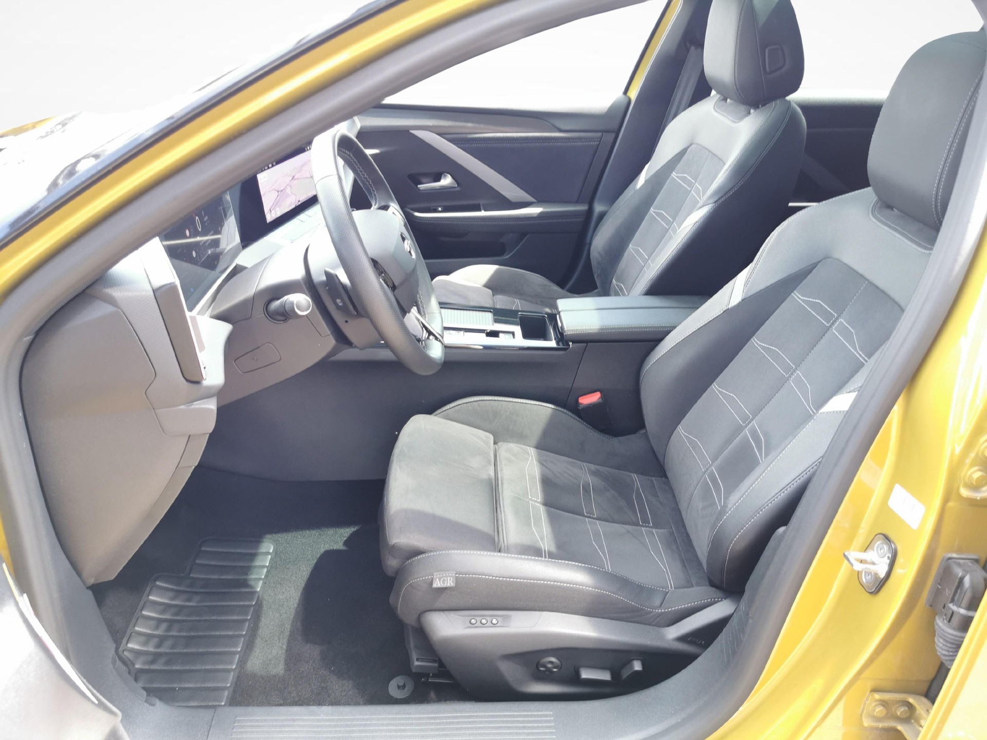 OPEL Astra 1.6 T PHEV 180 Swiss Premium-showroom-element-1
