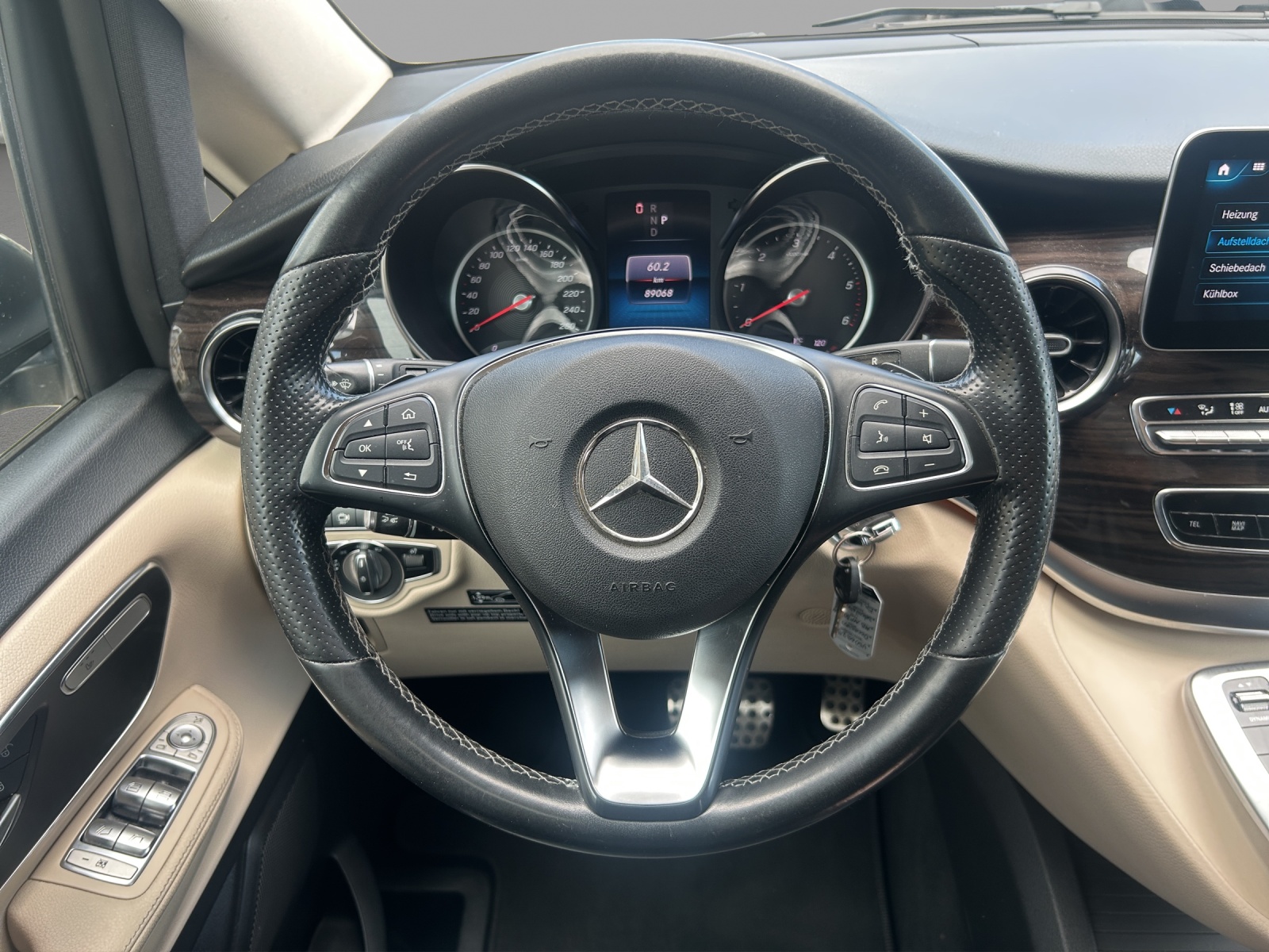 MERCEDES-BENZ Marco Polo 300 d 4M Automat-image-9
