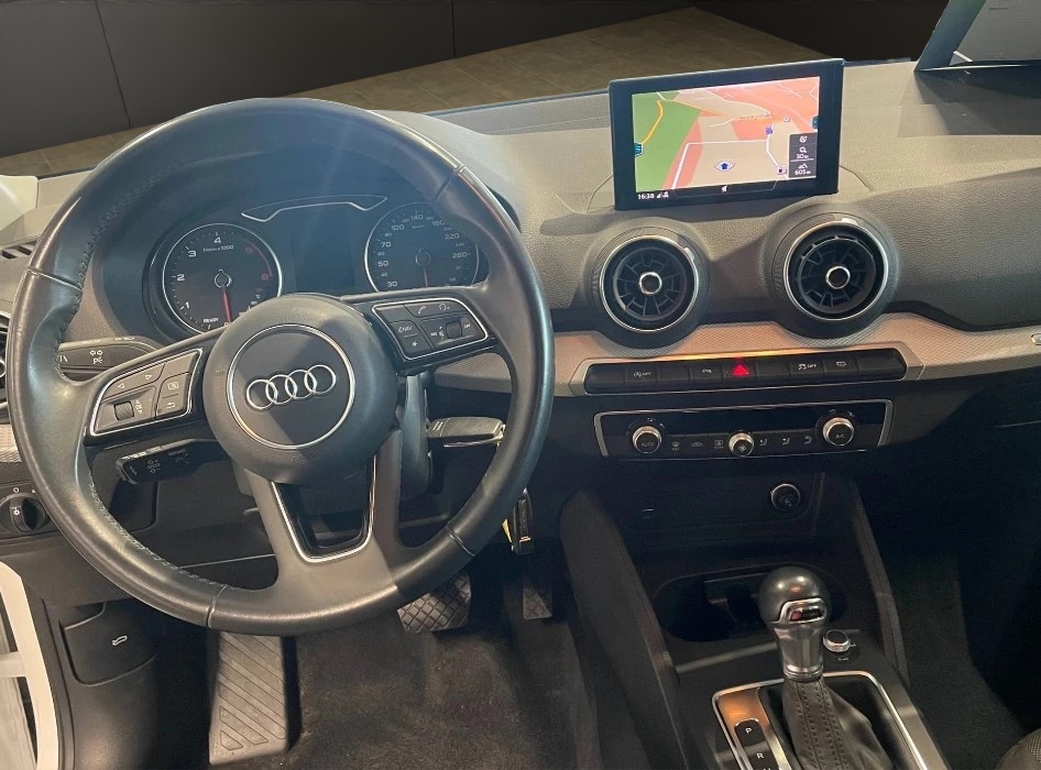 AUDI Q2 35 TDI quattro S-tronic-image-6