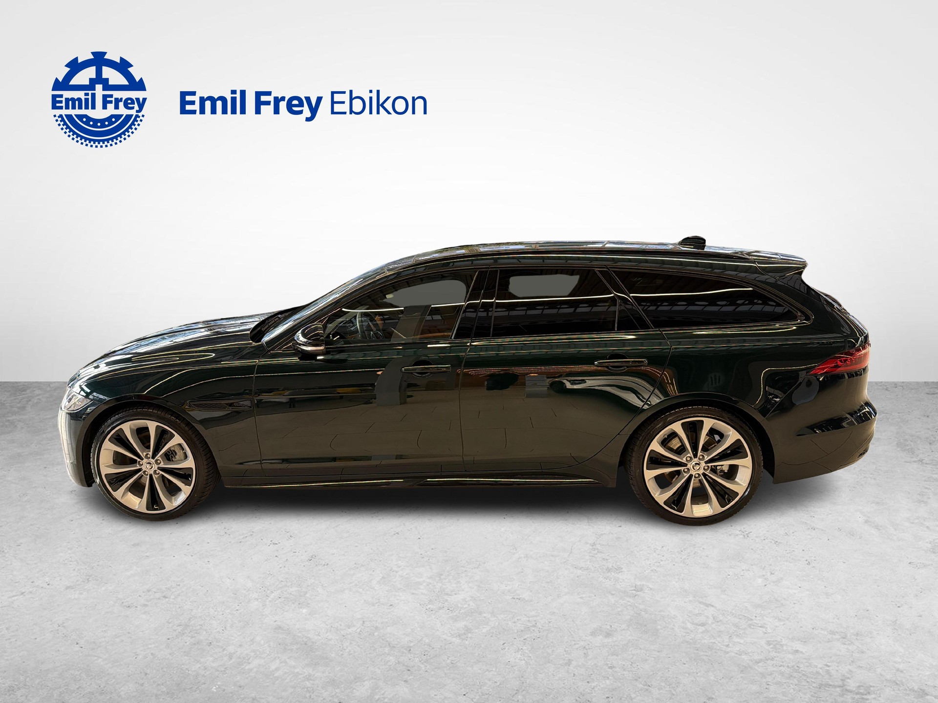 JAGUAR XF Sportbrake 2.0 I4 300 Sport AWD-image-5