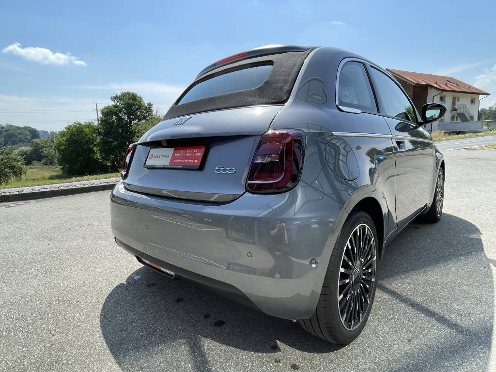 FIAT 500C BEV La Prima-showroom-element-3