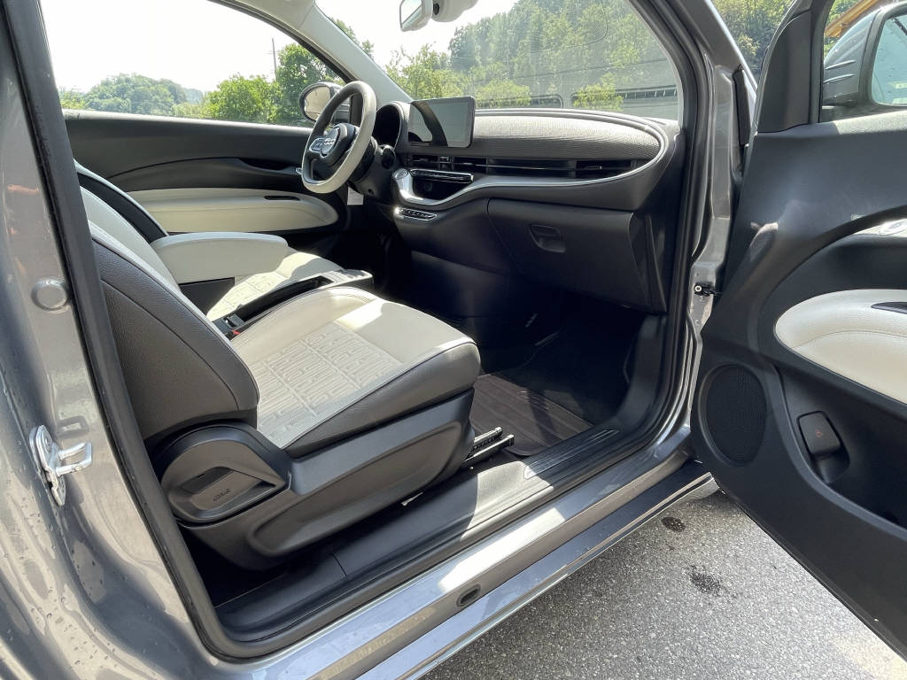 FIAT 500C BEV La Prima-image-9