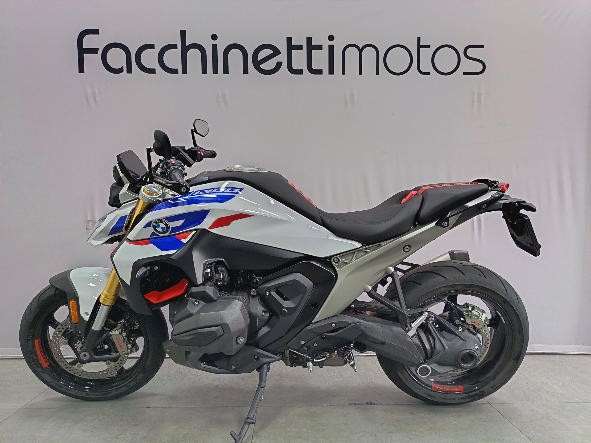 BMW R 1300 R Performance-image-3