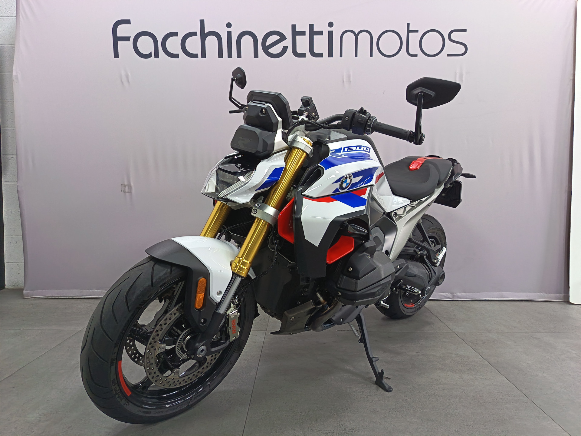 BMW R 1300 R Performance-image-2
