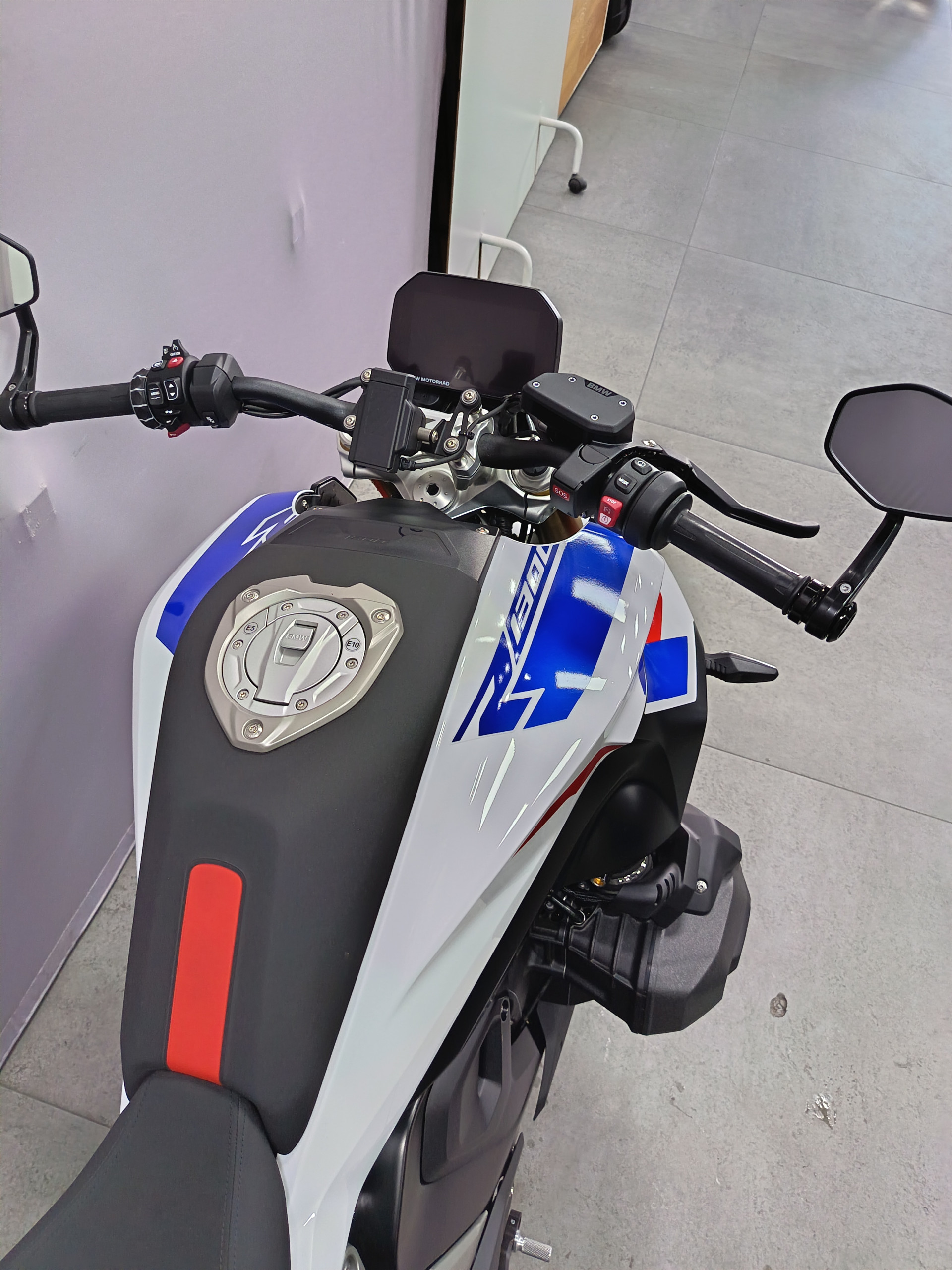 BMW R 1300 R Performance-image-4