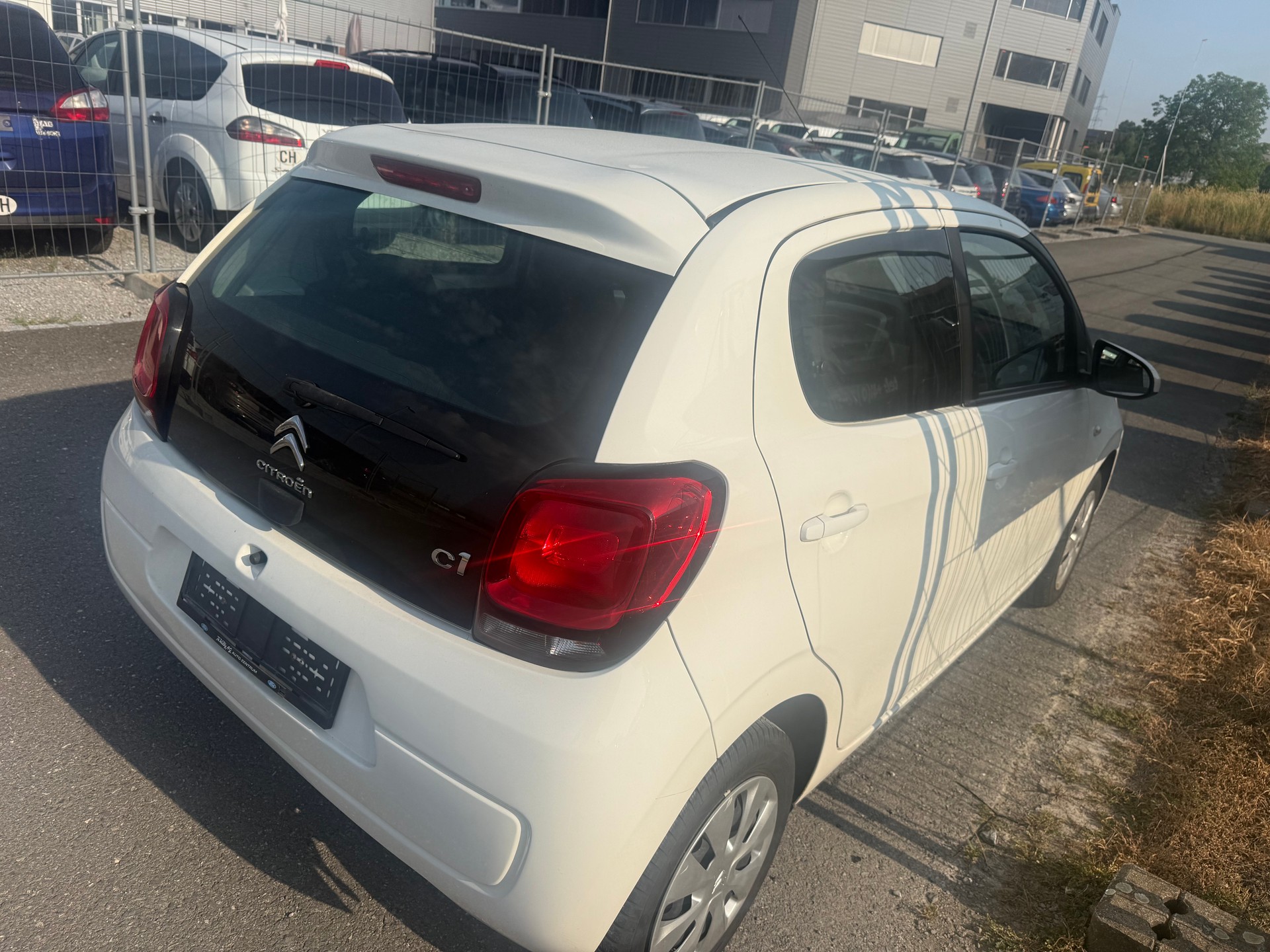 CITROEN C1 1.0 VTi Live-image-1