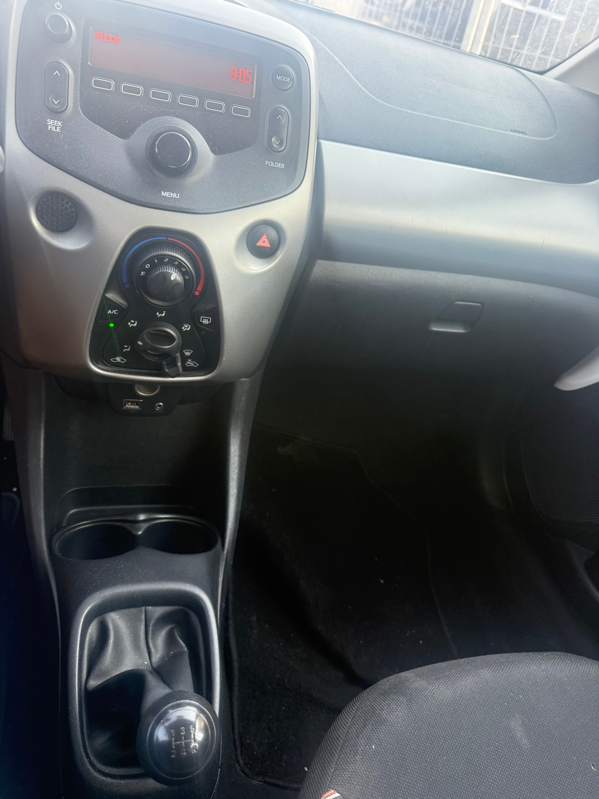 CITROEN C1 1.0 VTi Live-image-5
