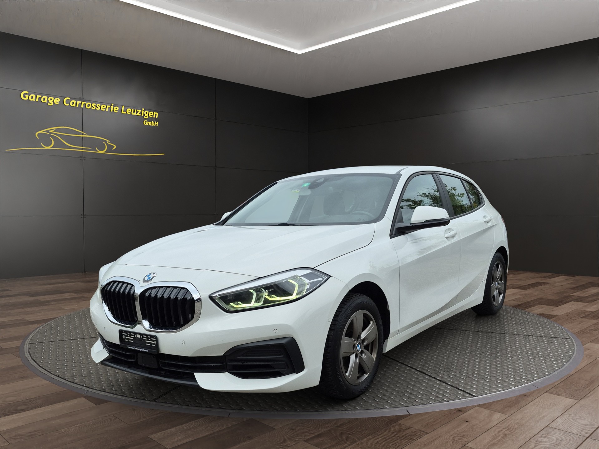 BMW 118i Steptronic Sport Line-image-1