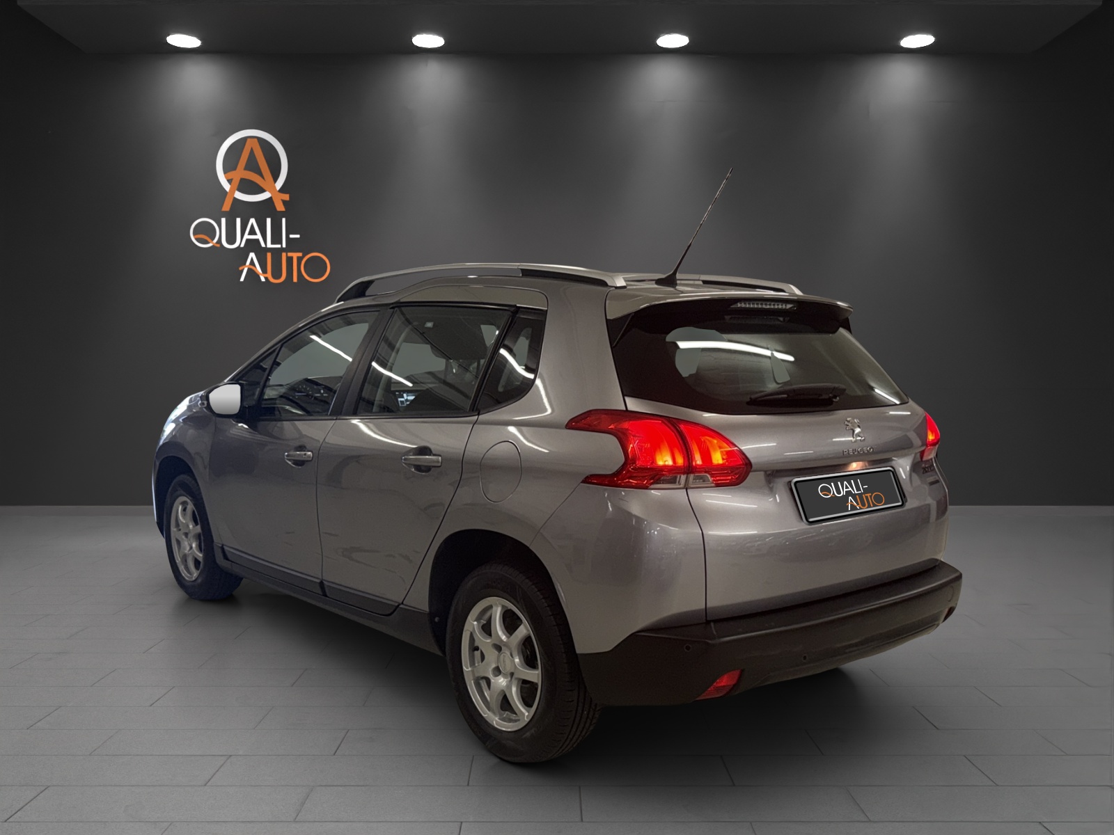 PEUGEOT 2008 1.2 VTI Active-showroom-element-3