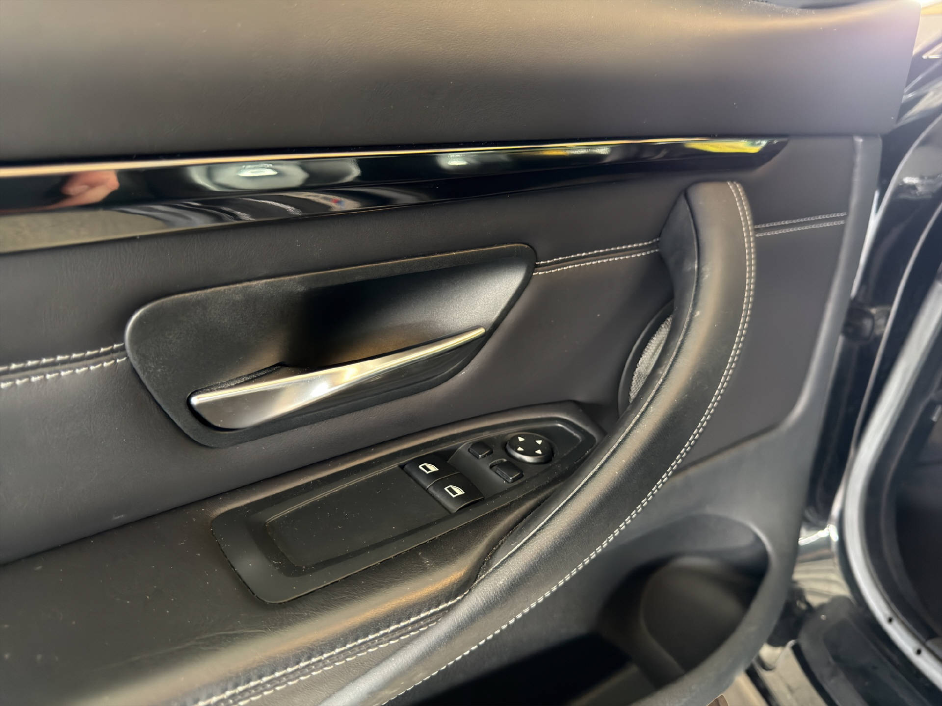 BMW M4 Coupé-image-18