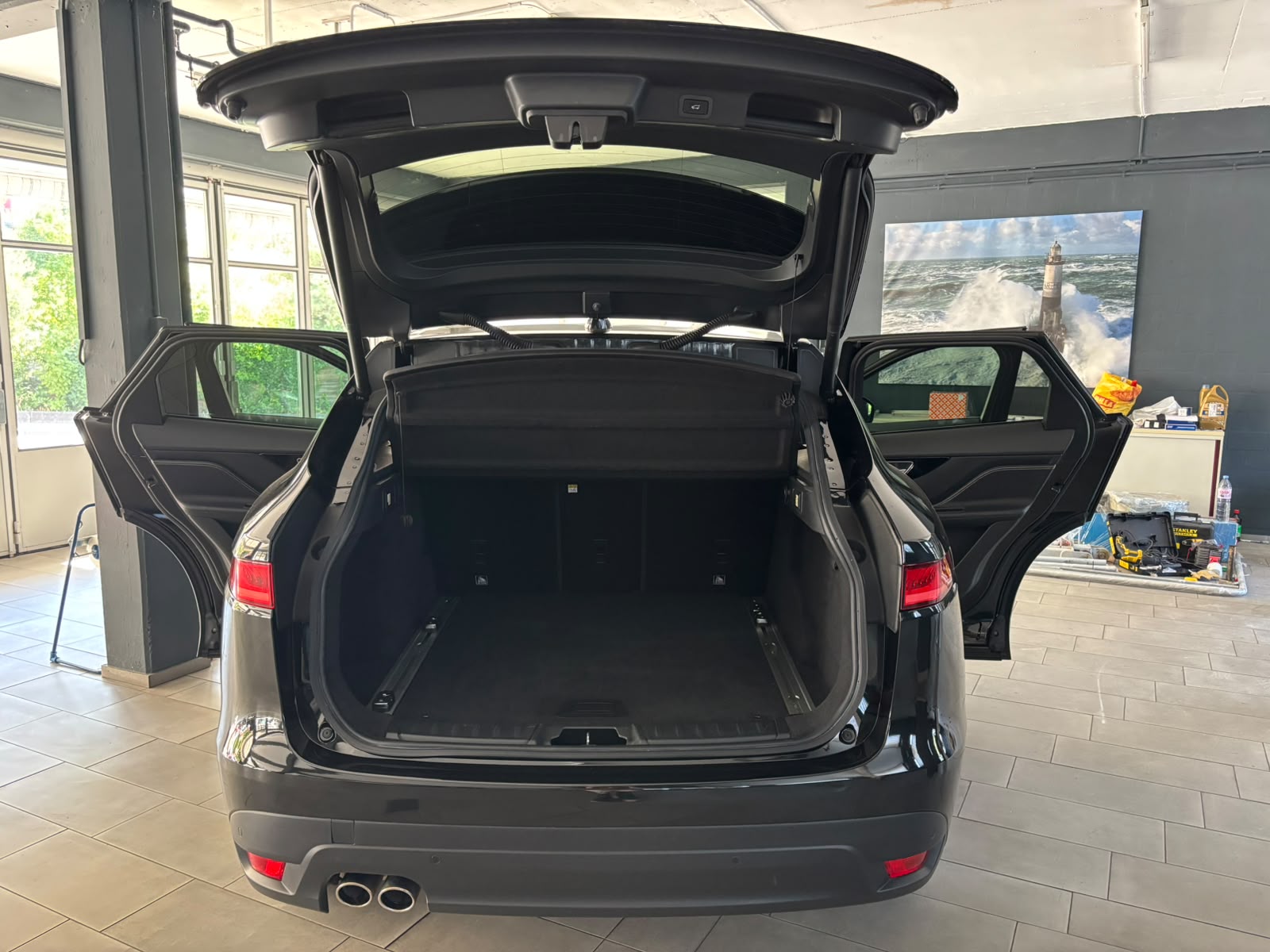 JAGUAR F-Pace 2.0d R-Sport AWD Automatik-image-5