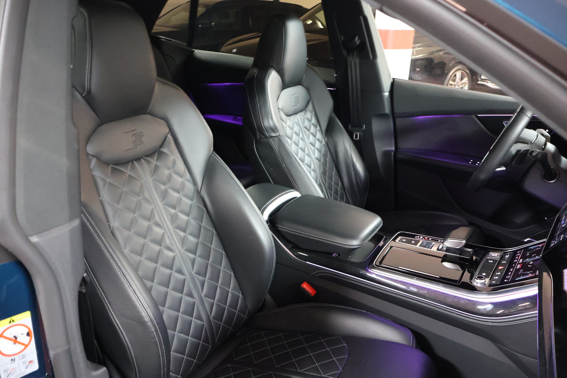 AUDI Q8 50 TDI quattro tiptronic-image-22