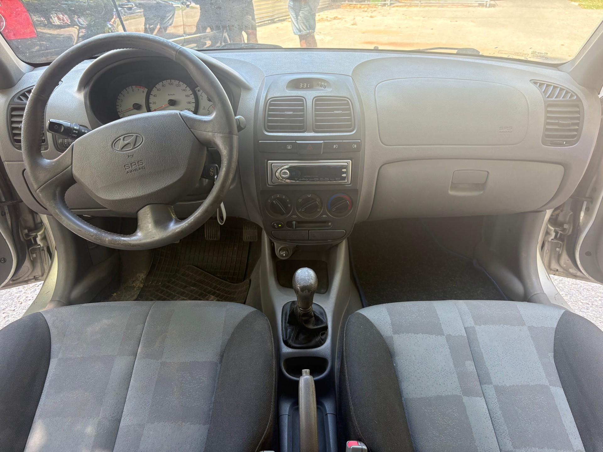 HYUNDAI Accent 1.6 Fun-image-5
