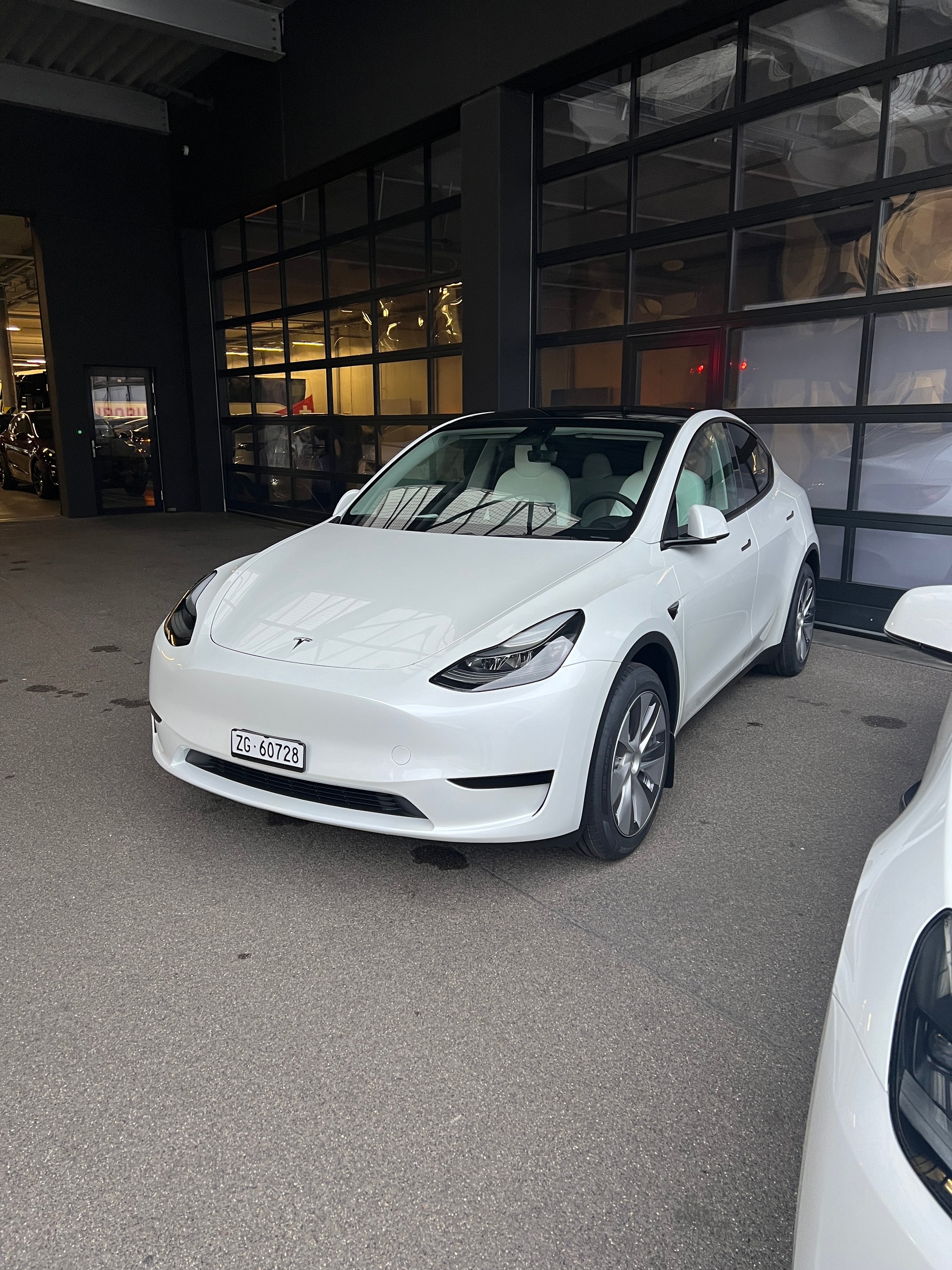 TESLA Hinterradantrieb-image-11