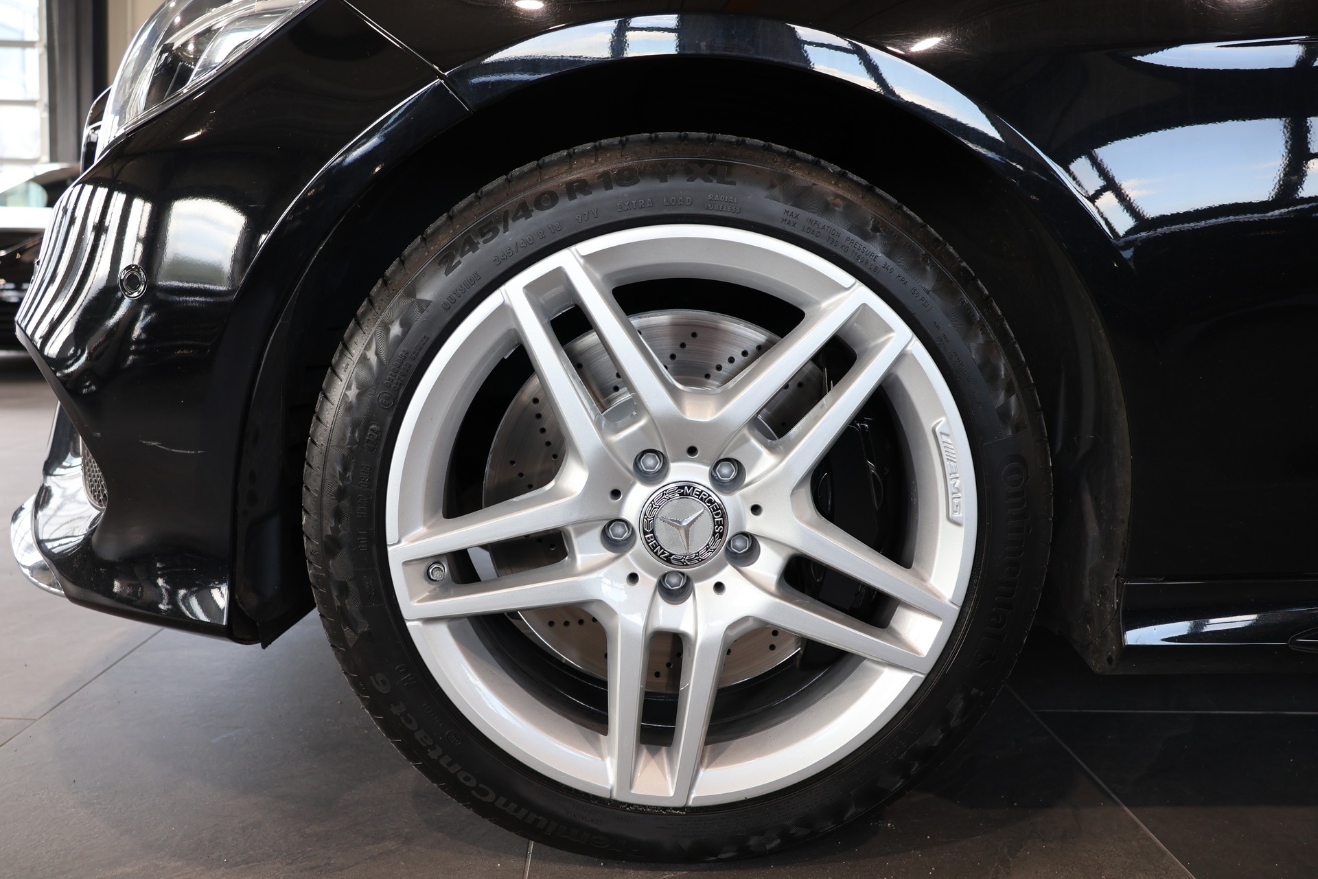 MERCEDES-BENZ E 500 Elégance 4Matic 7G-Tronic-image-5