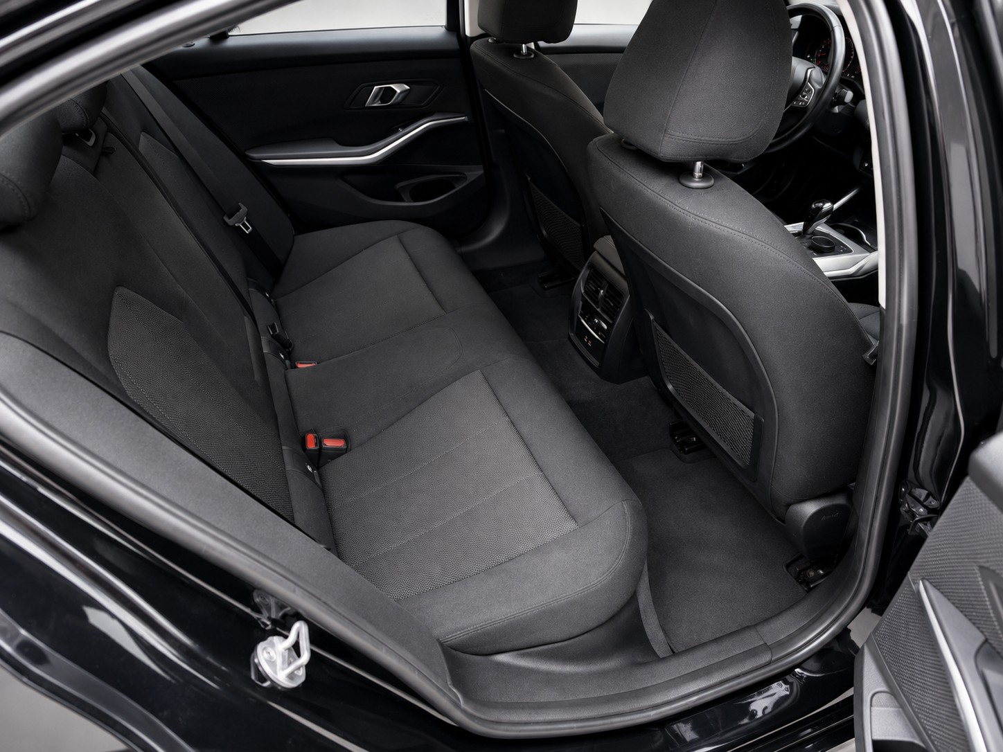 BMW 318i Business Pro-image-15