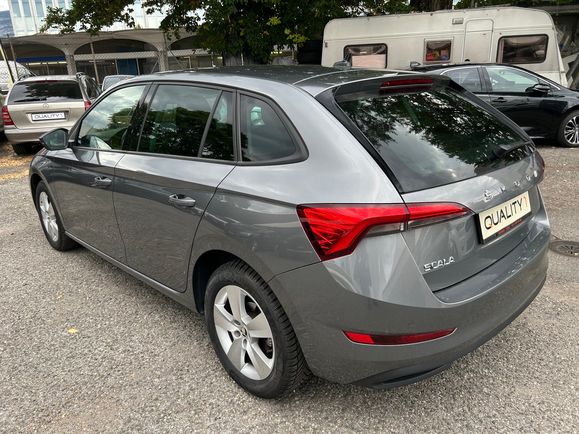 SKODA Scala 1.5 TSI ACT Ambition DSG-image-4