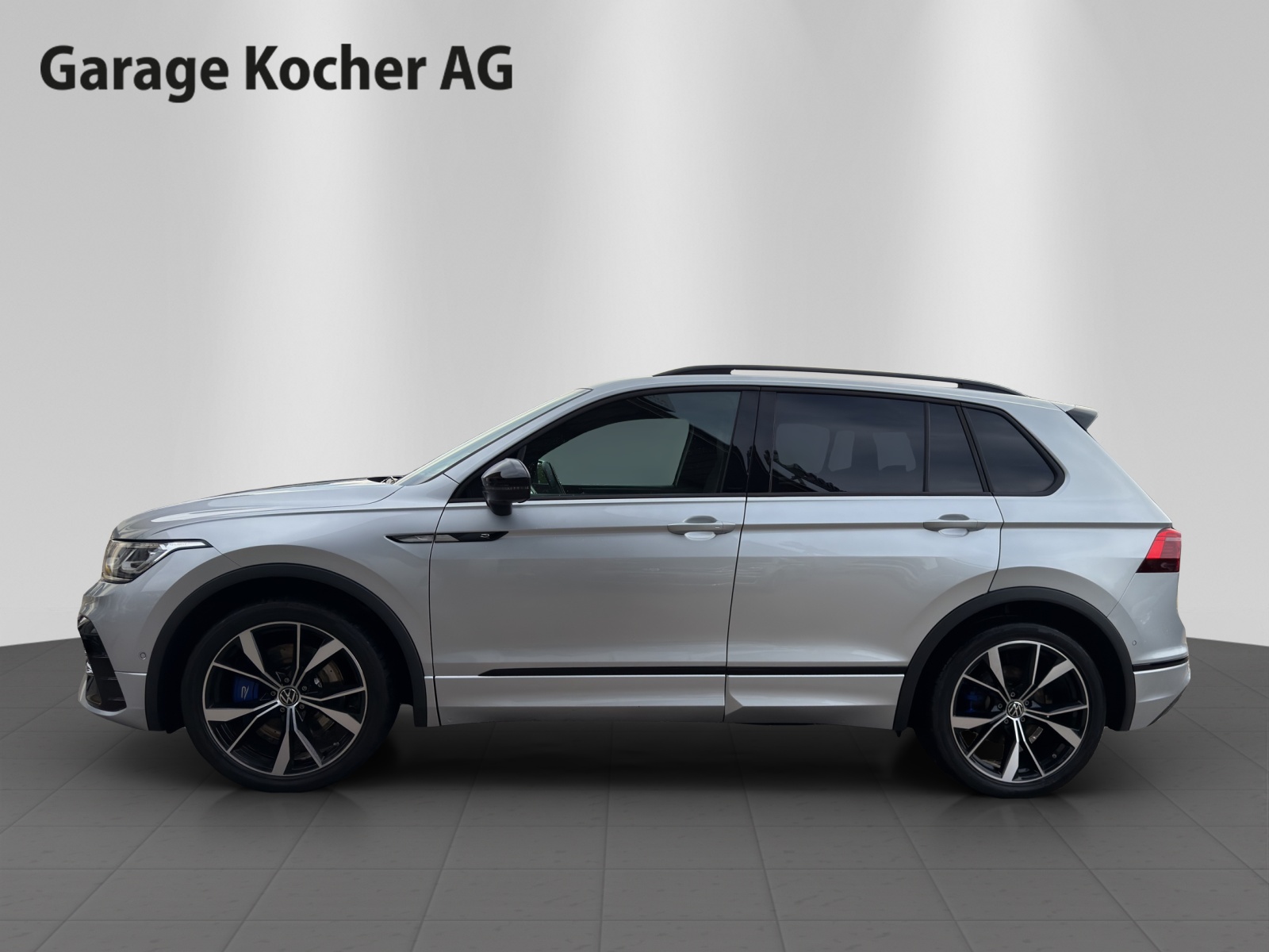 VW Tiguan 2.0TSI R 4Motion DSG-showroom-element-2