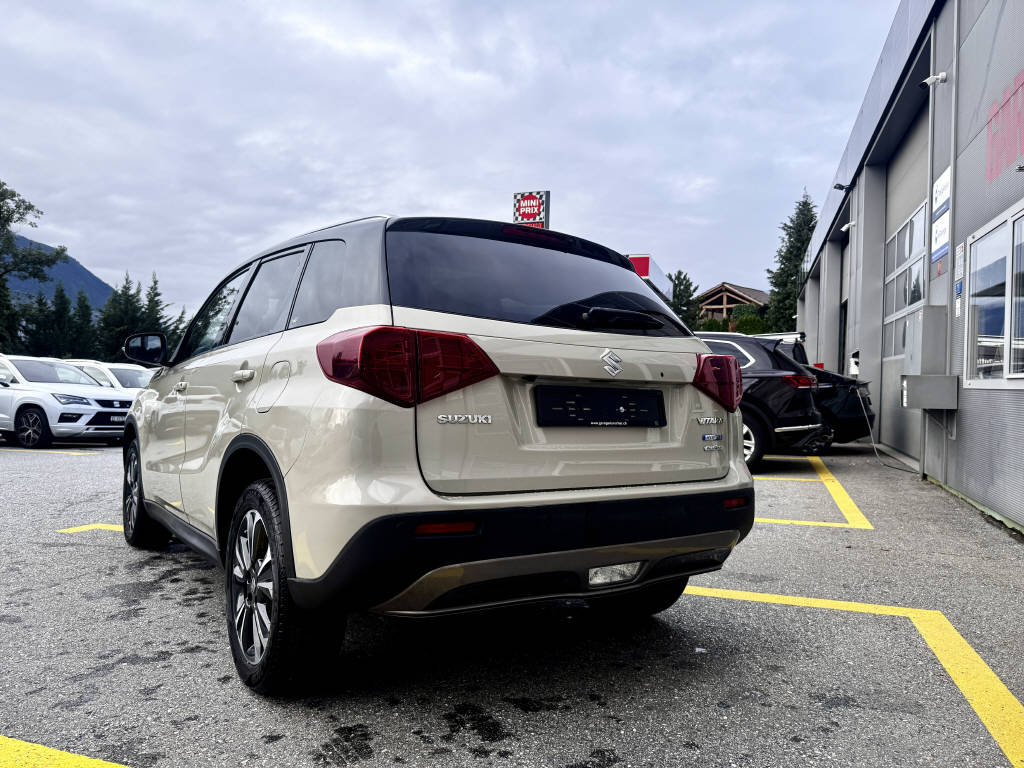 SUZUKI Vitara 1.4 T Compact Top Hybrid 4x4-showroom-element-3