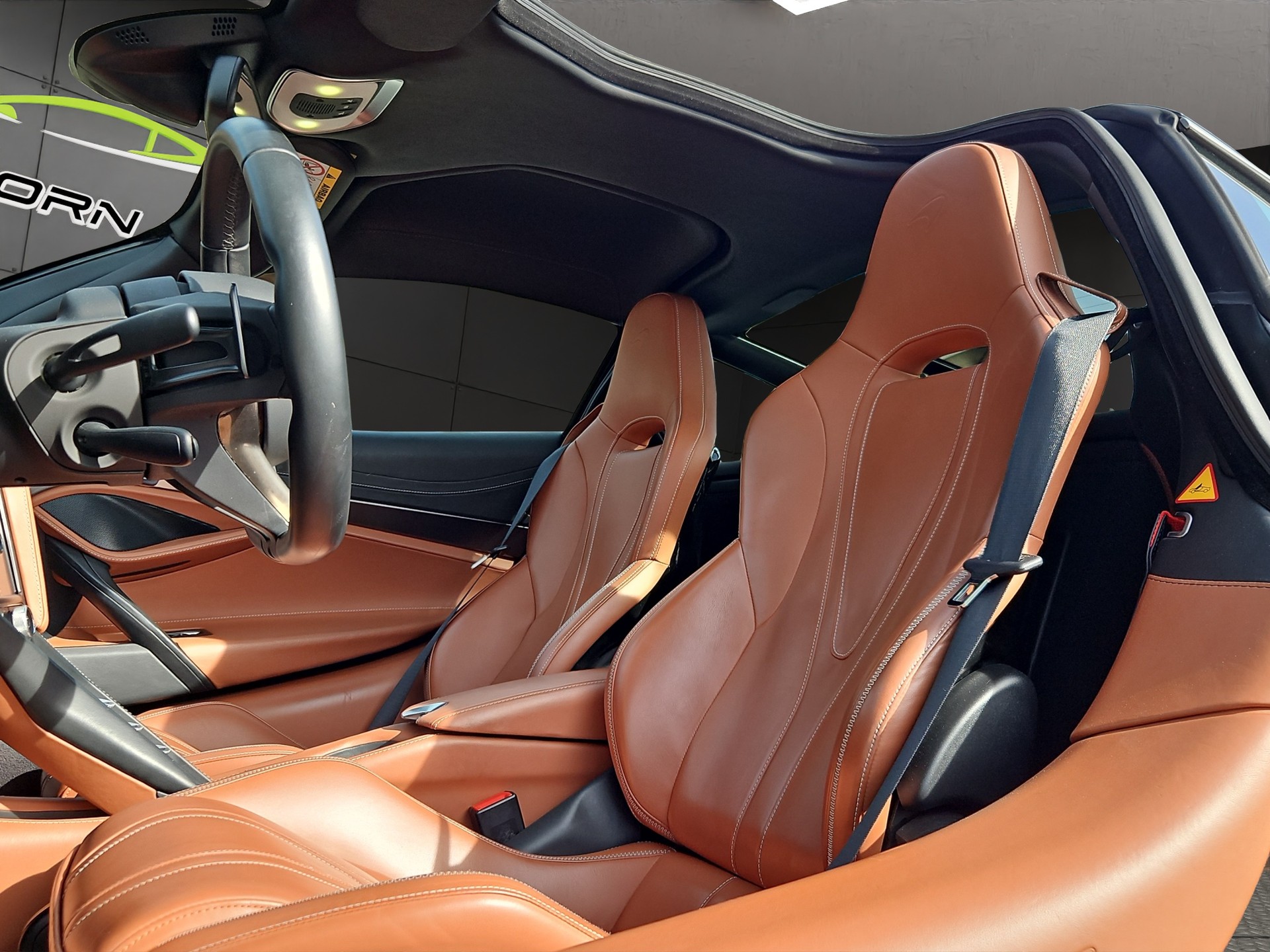 McLAREN 720S Coupé 4.0 V8 SSG-image-18