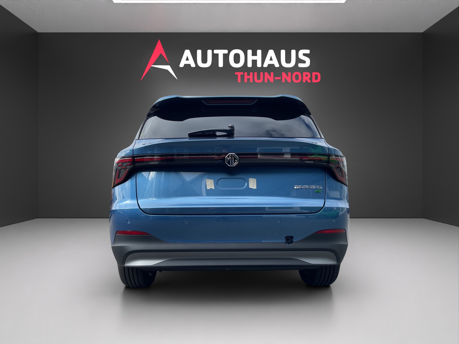 MG S5 Luxury-showroom-element-3
