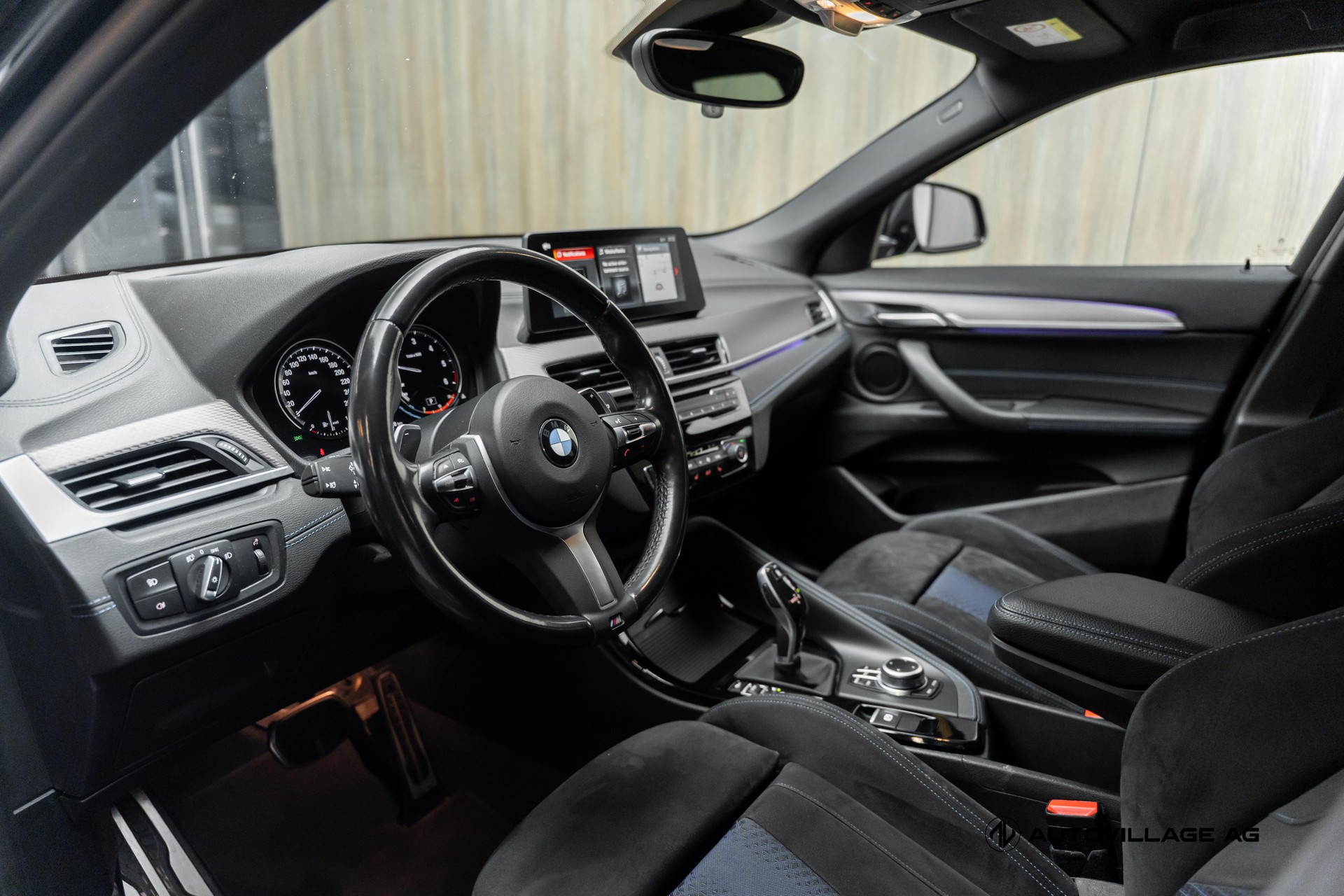 BMW X2 xDrive 20d M Sport Steptronic-showroom-element-2