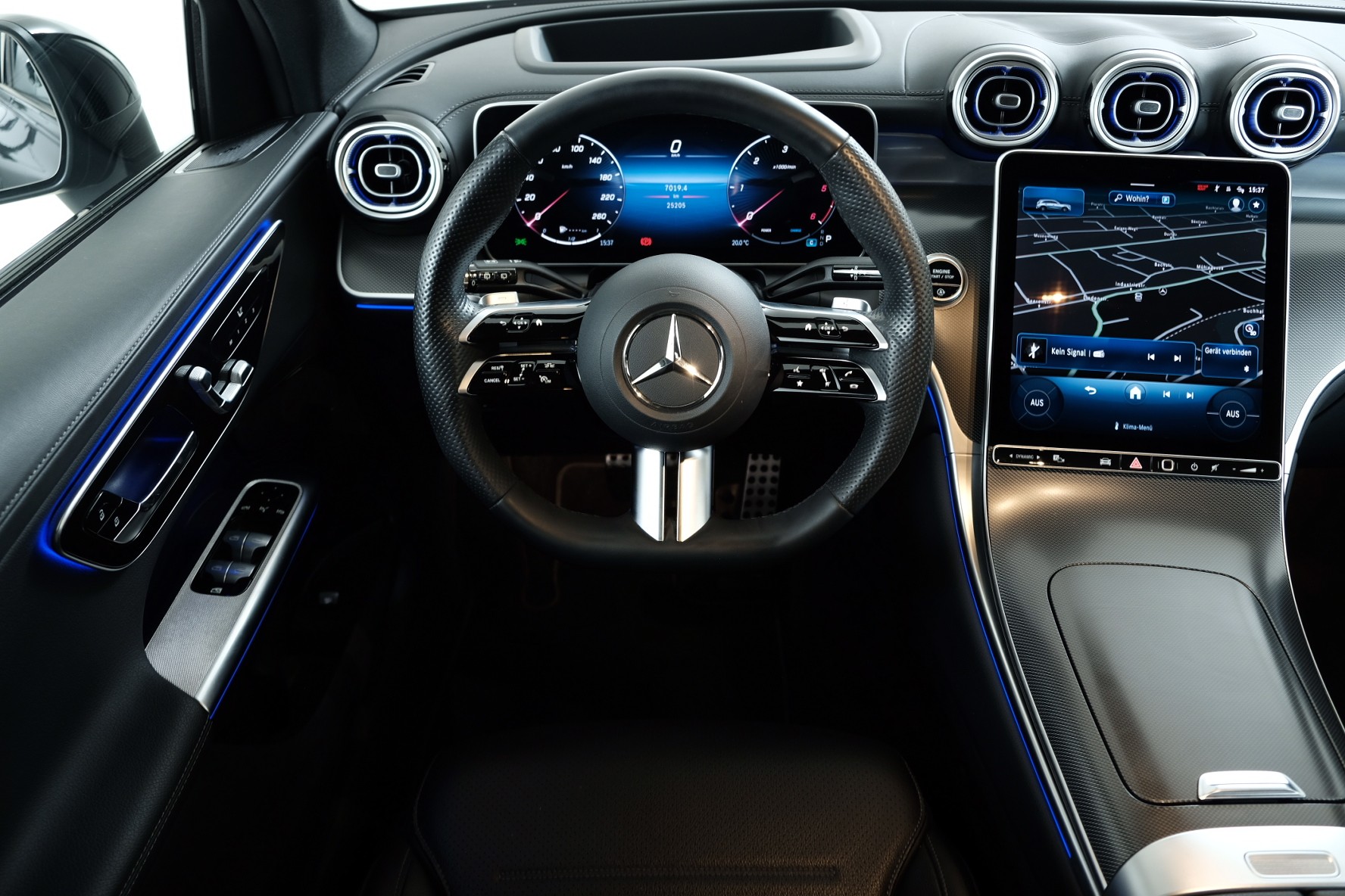 MERCEDES-BENZ GLC-Klasse X254 GLC 220 d AMG Line 4matic-image-6