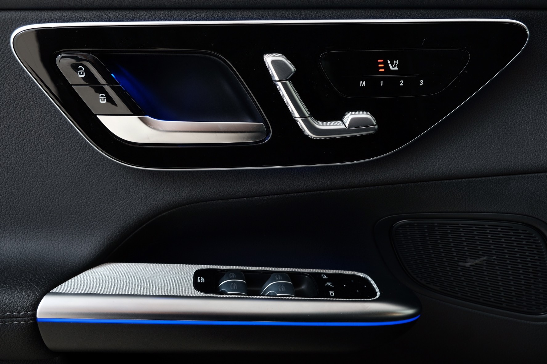 MERCEDES-BENZ GLC-Klasse X254 GLC 220 d AMG Line 4matic-image-9