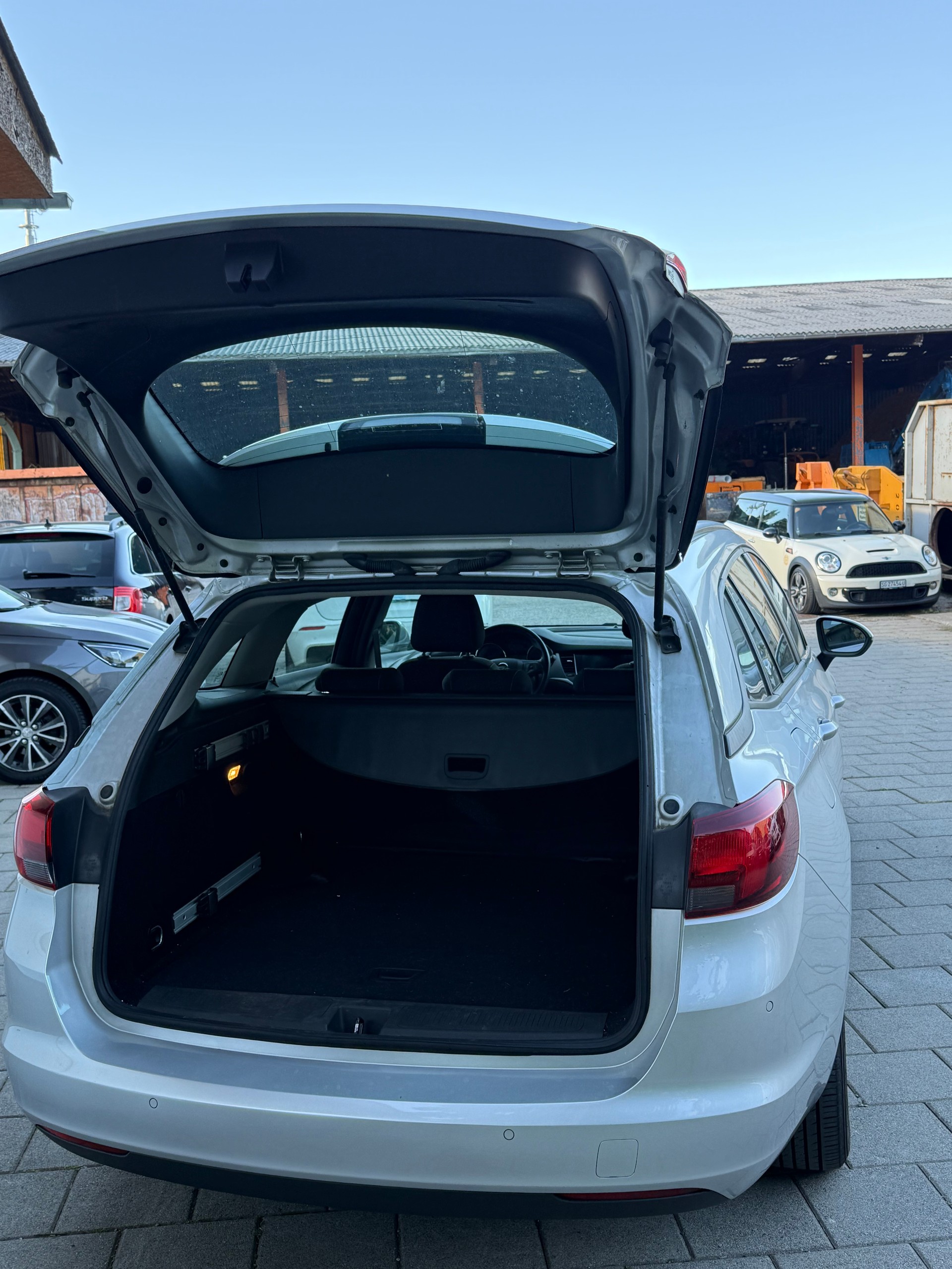 OPEL Astra Sports Tourer 1.6 CDTi ecoF Enjoy Automatic-image-6