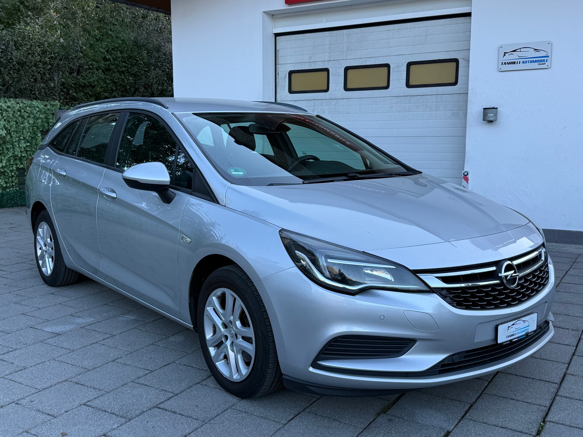 OPEL Astra Sports Tourer 1.6 CDTi ecoF Enjoy Automatic-showroom-element-1