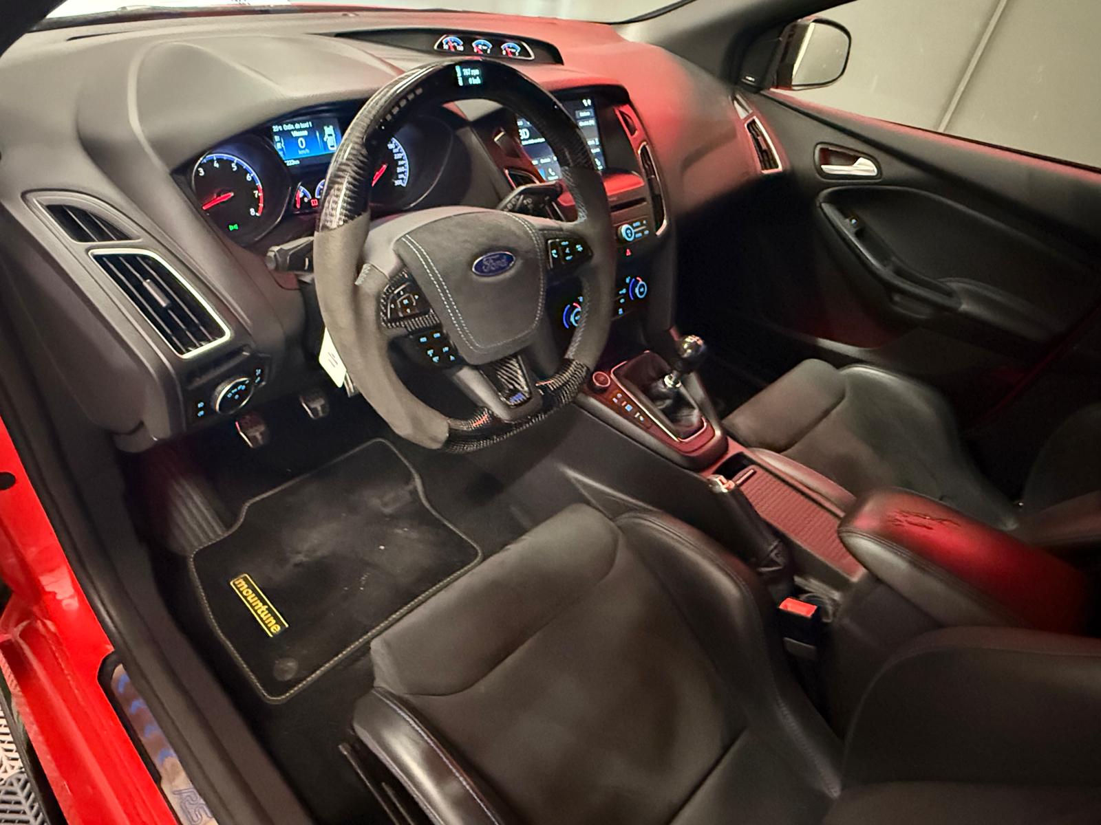 FORD Focus 2.3 EcoBoost RS+ AWD-showroom-element-1