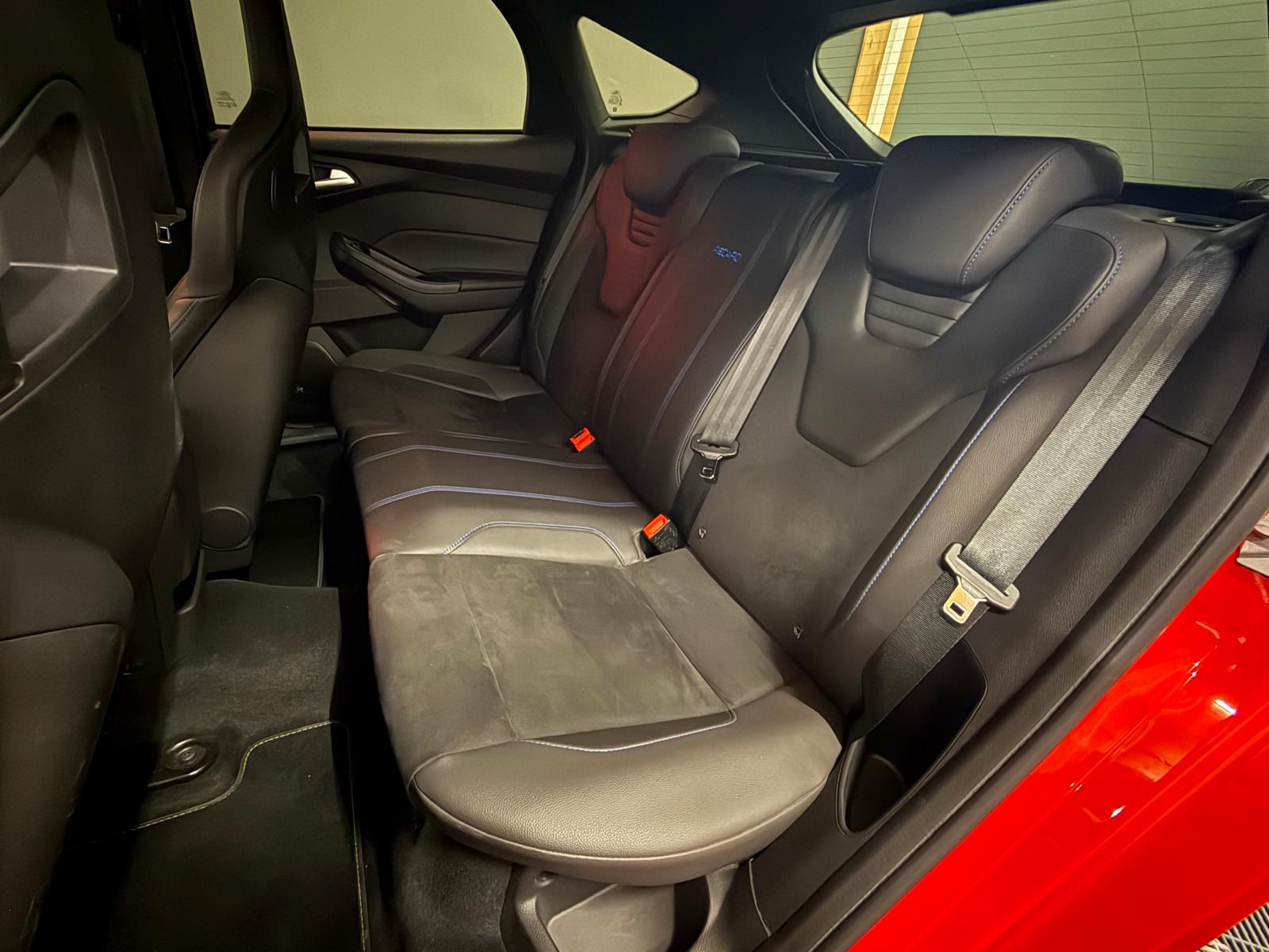 FORD Focus 2.3 EcoBoost RS+ AWD-image-12