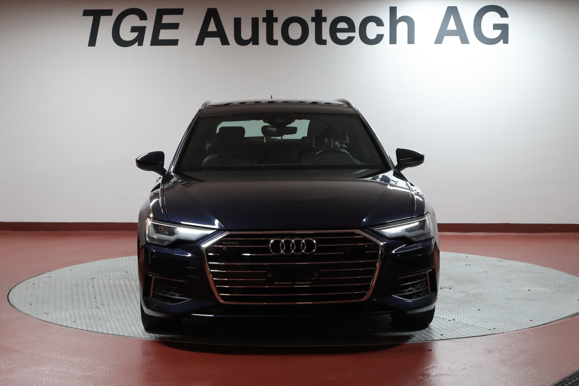 AUDI A6 Avant 40 TDI Sport Attraction quattro S-tronic-showroom-element-1