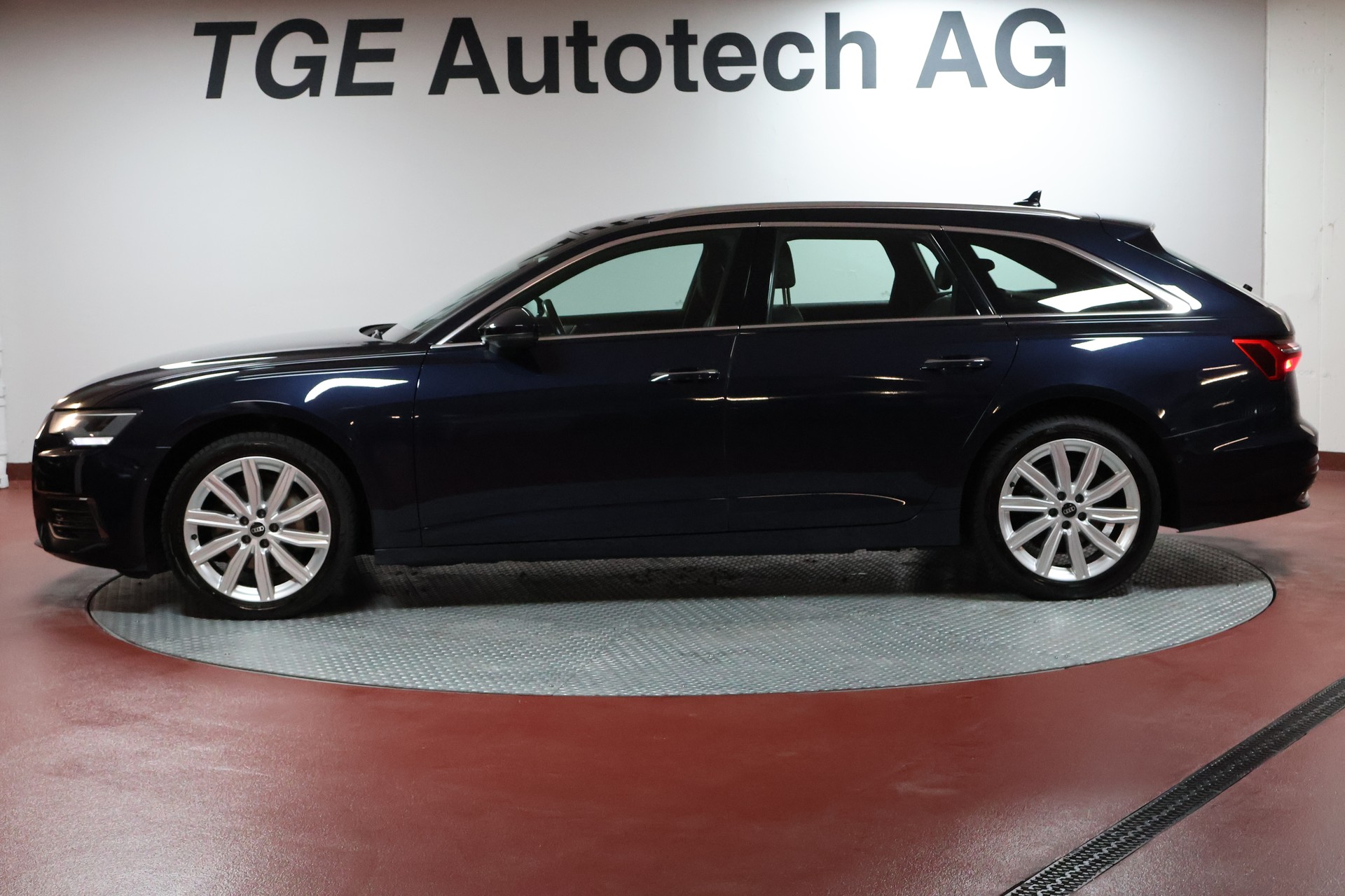 AUDI A6 Avant 40 TDI Sport Attraction quattro S-tronic-showroom-element-3