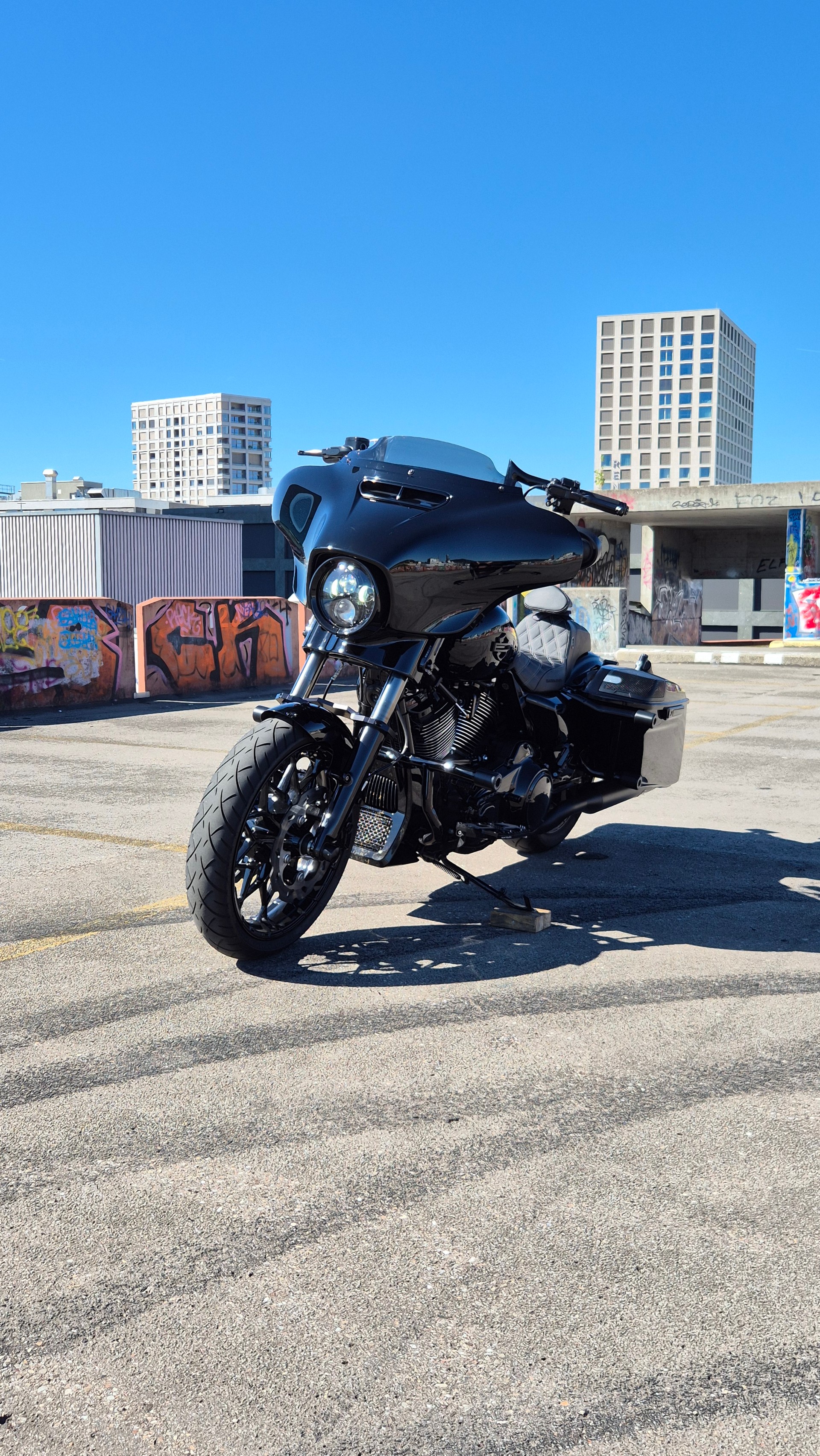 HARLEY-DAVIDSON FLHXS Street Glide Special Black Finish 131-image-3