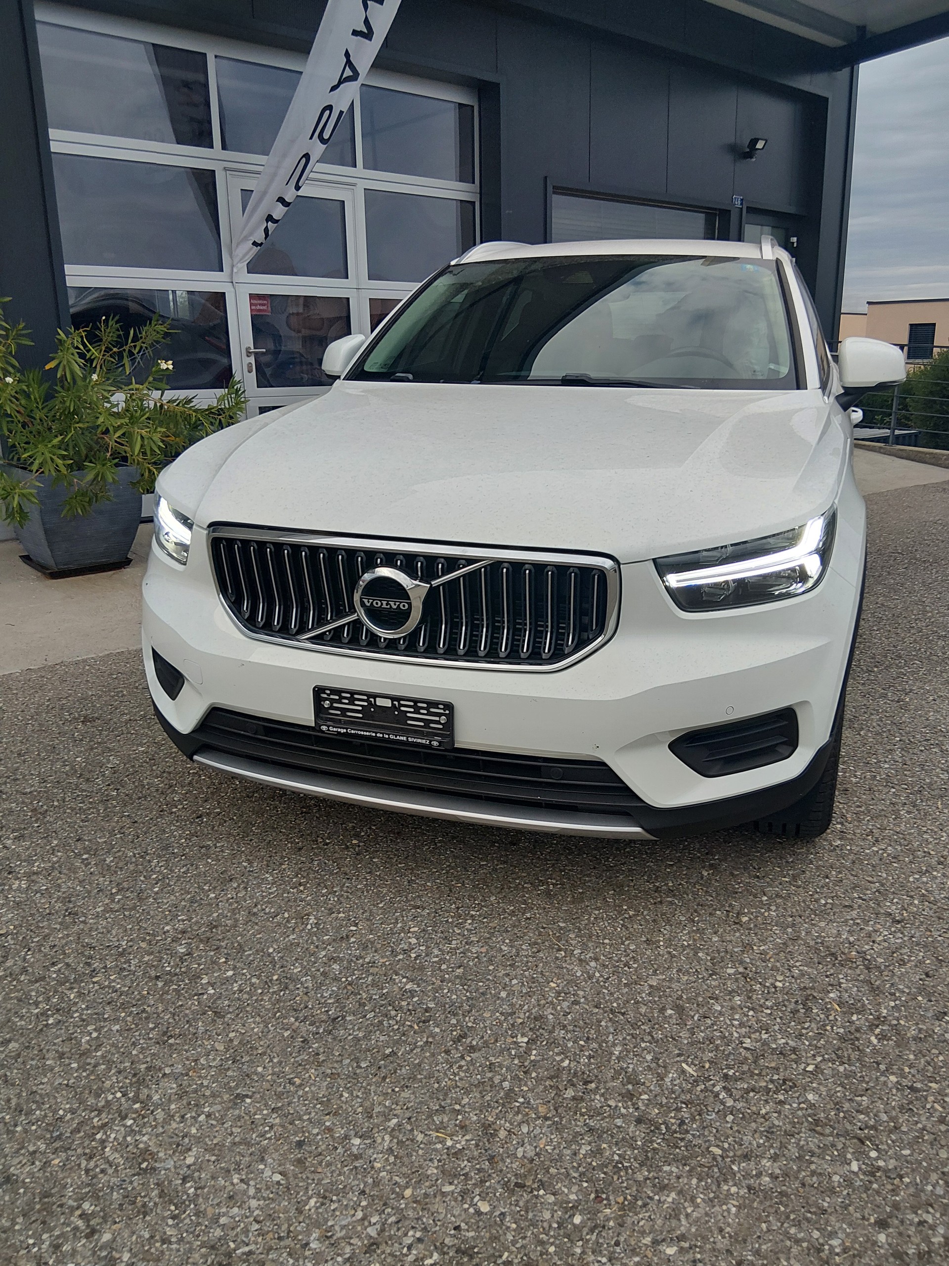 VOLVO XC40 T5 TwE Inscription Expression DCT-image-2