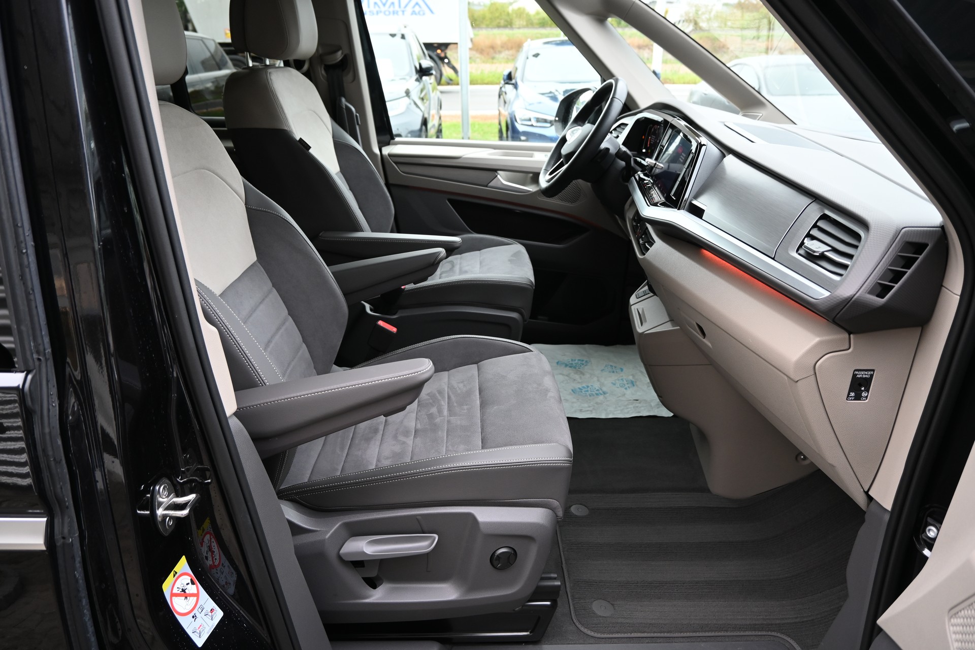 VW Multivan 2.0 TDI Style DSG Lang 7-Plätzer + AHK 2000kg-image-13