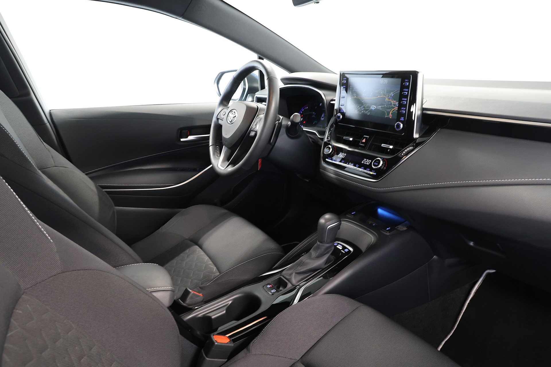 TOYOTA Corolla Touring Sports 2.0 HSD Trend *CH-Fahrzeug* *15 Jahre Garantie*-image-11
