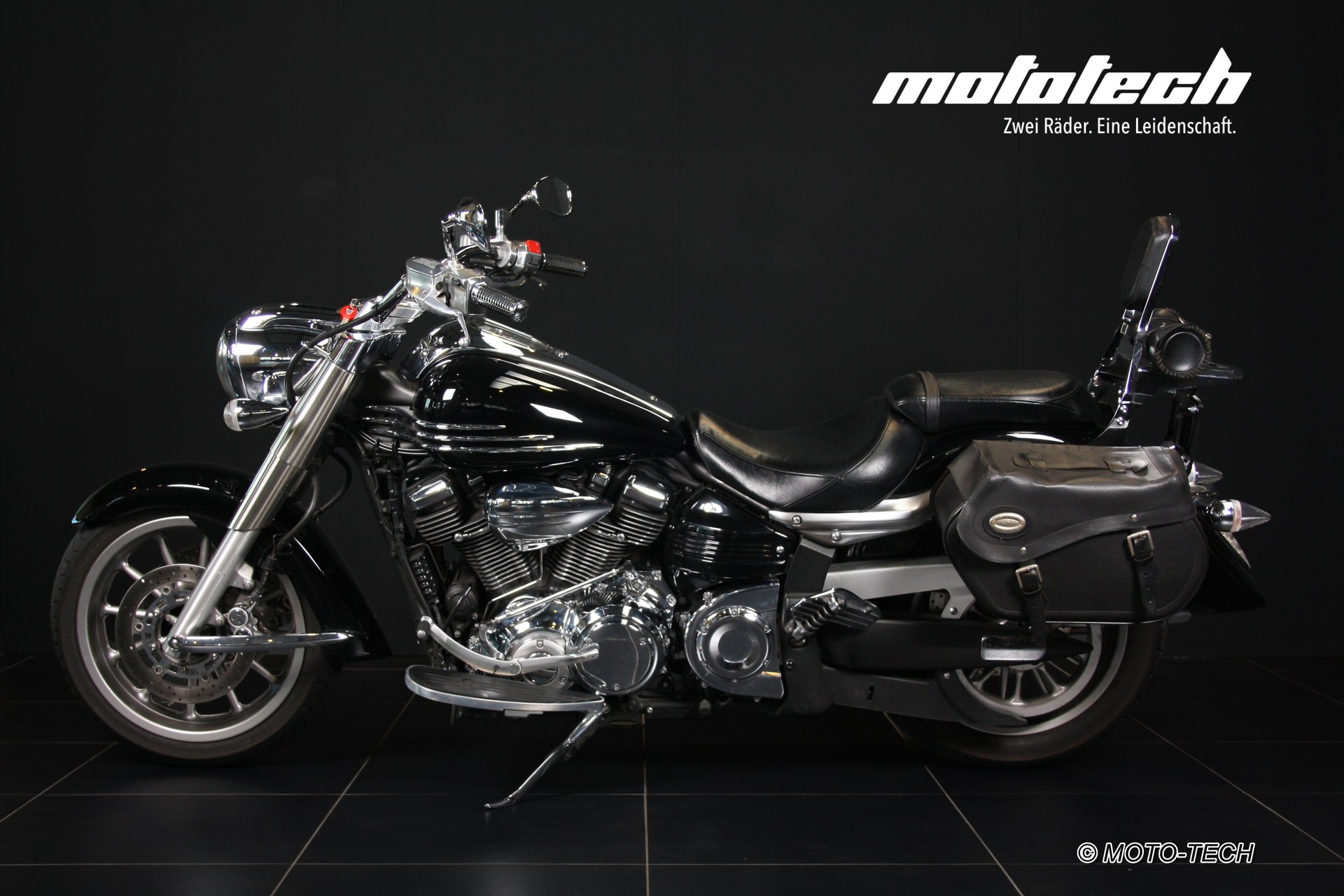 YAMAHA XV 1900 Midnight Star-image-5