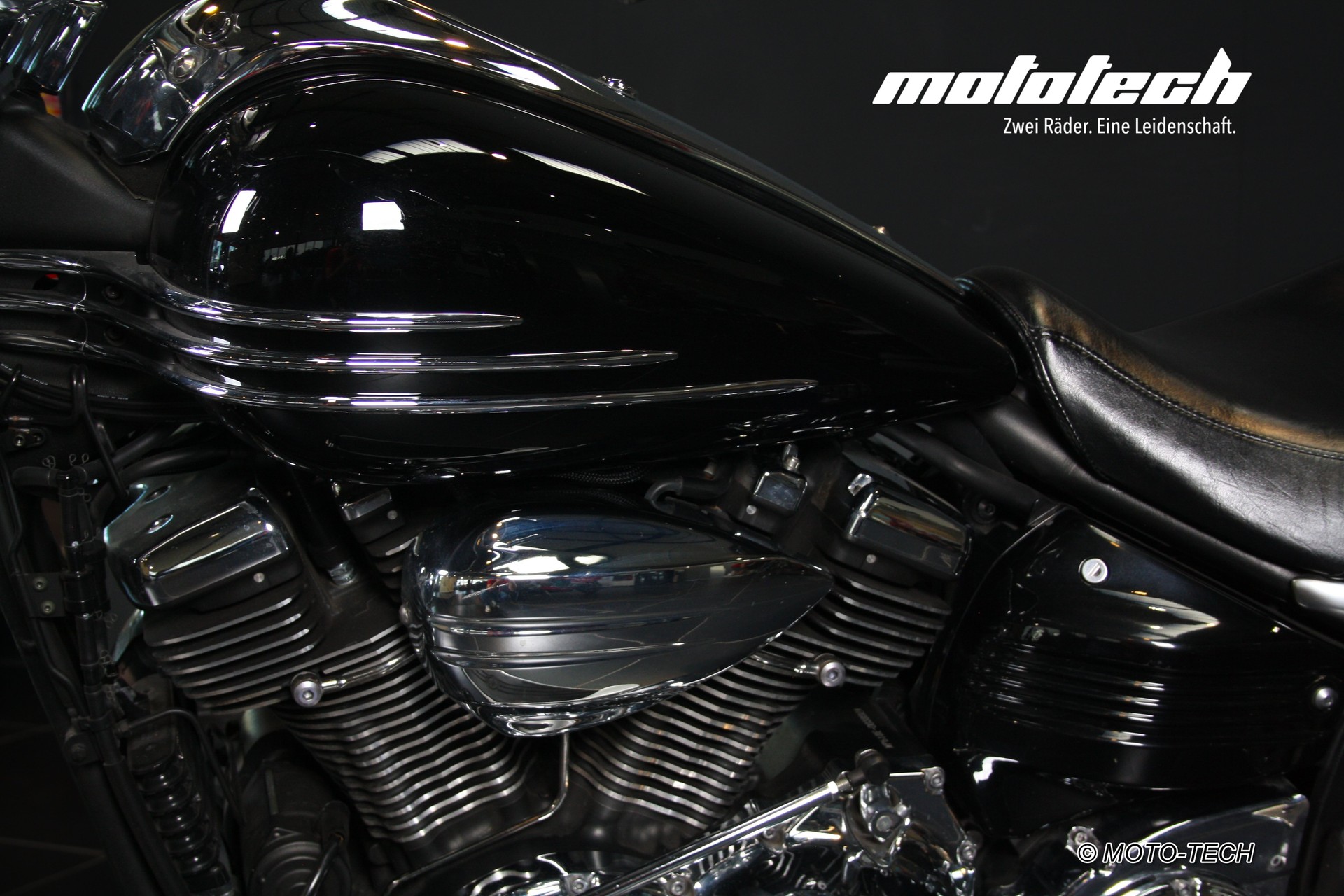 YAMAHA XV 1900 Midnight Star-image-9