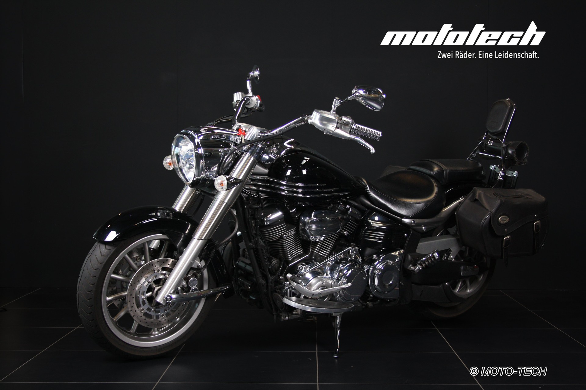 YAMAHA XV 1900 Midnight Star-image-6