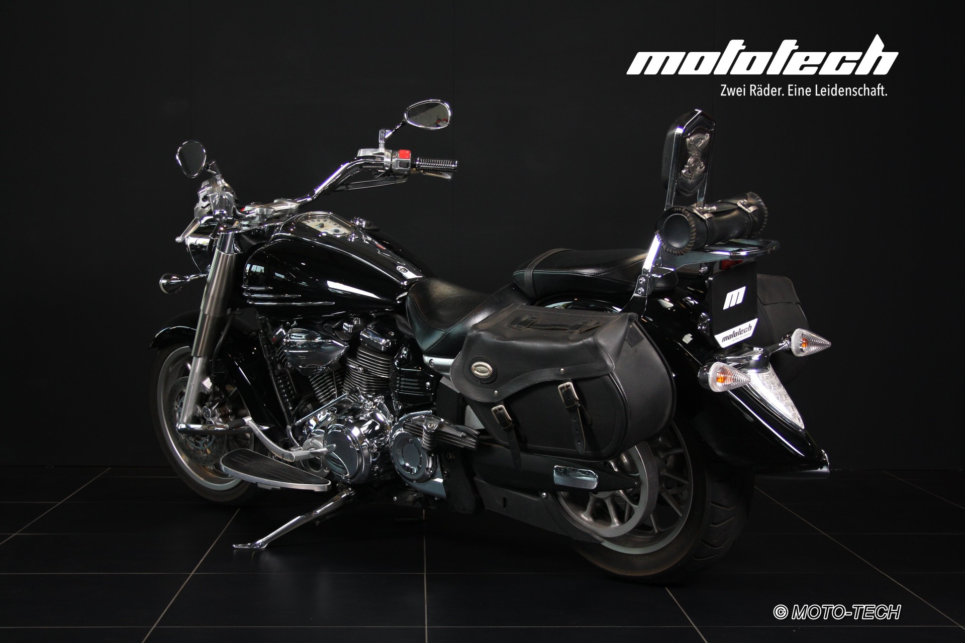 YAMAHA XV 1900 Midnight Star-image-4